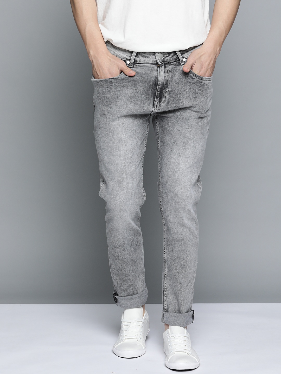 

Mast & Harbour Men Grey Slim Fit Light Fade Jeans