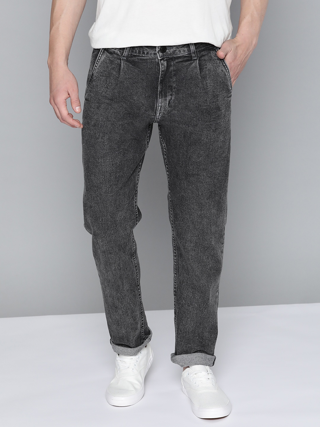 

Mast & Harbour Men Charcoal Grey Slim Fit Light Fade Stretchable Jeans