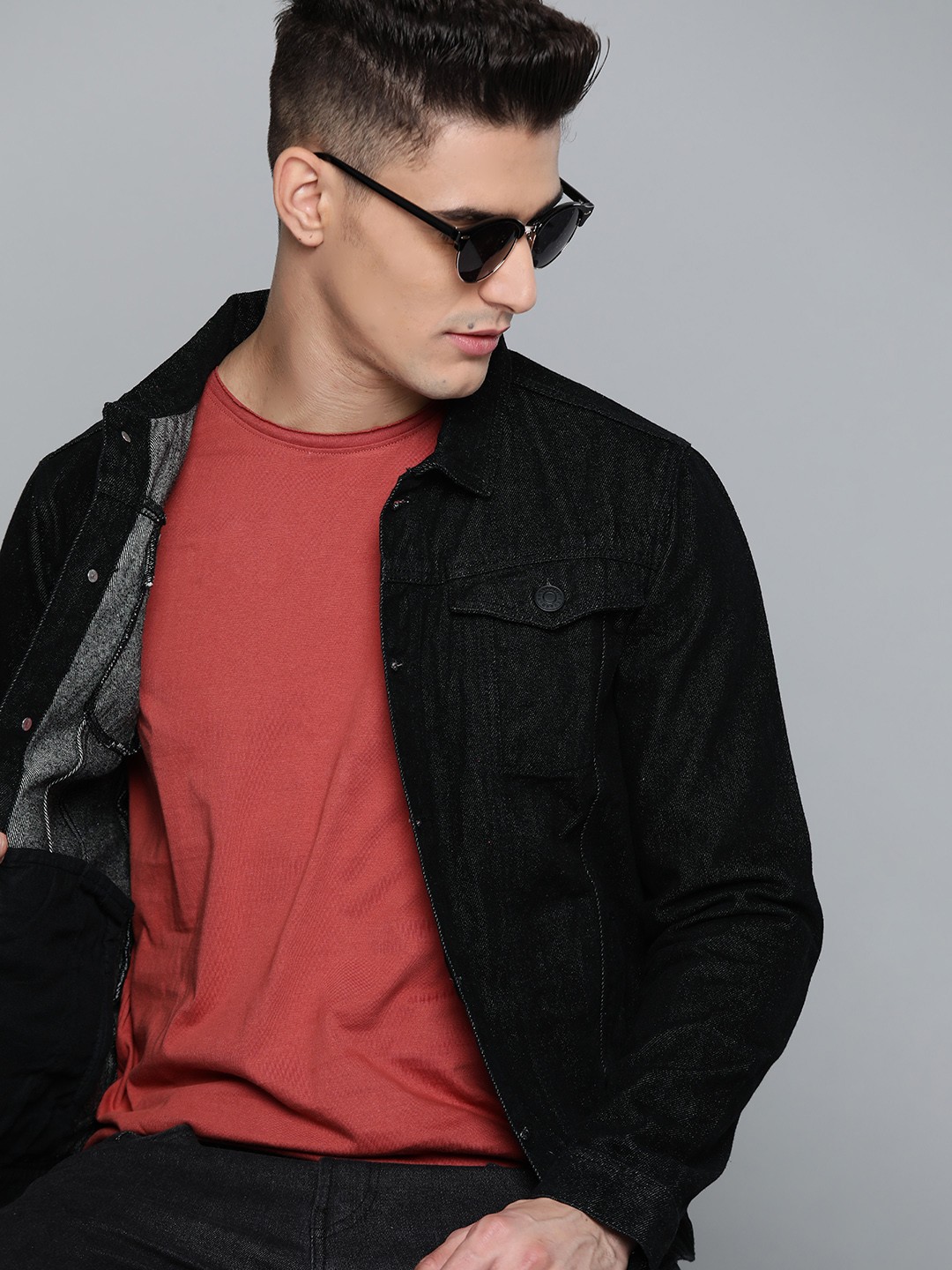 

Harvard Men Black Pure Cotton Solid Denim Jacket