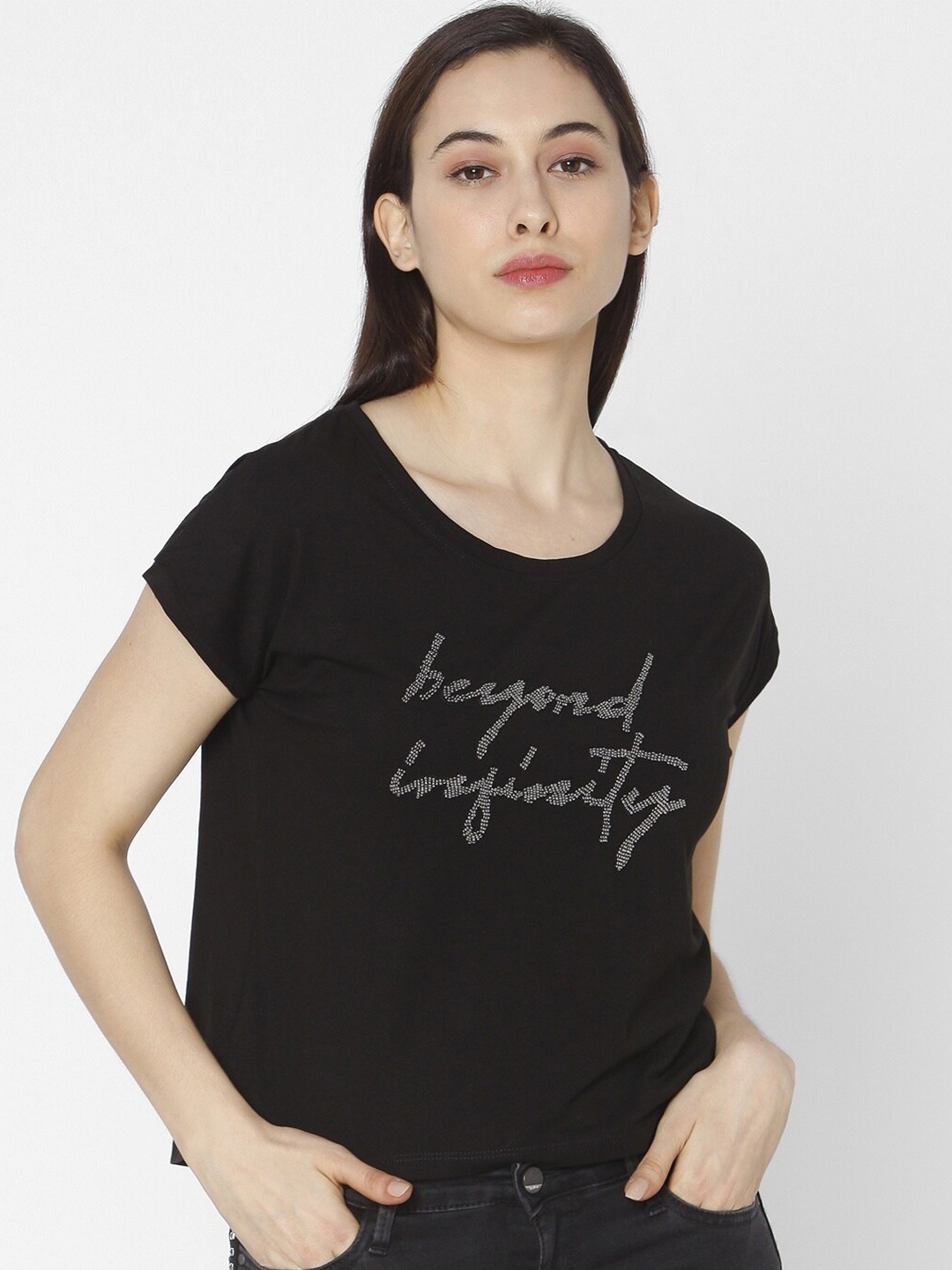 

SPYKAR Women Black Typography Printed Slim Fit T-shirt