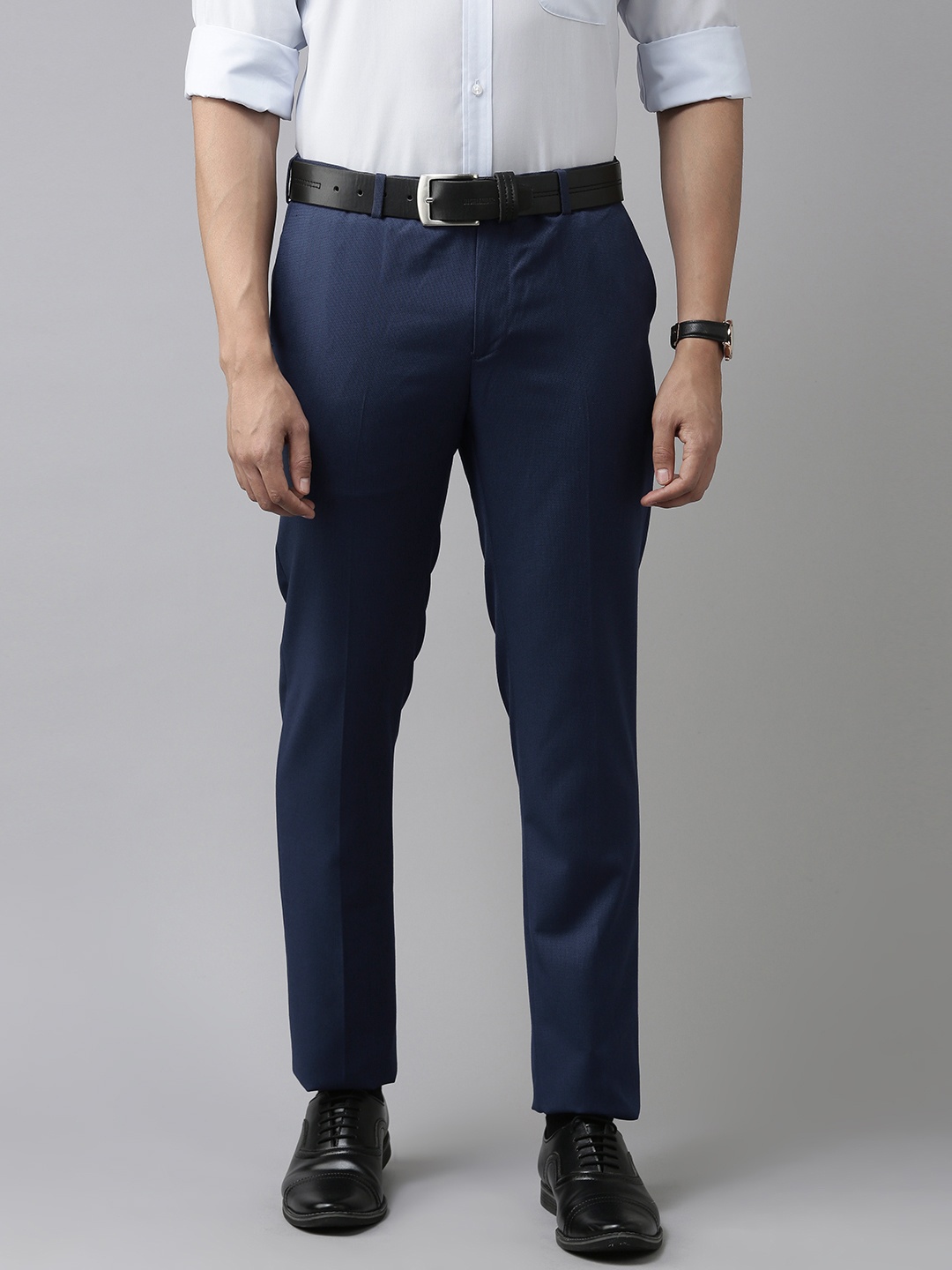 

Arrow Men Autoflex Self Design Tailored Fit Formal Trousers, Navy blue
