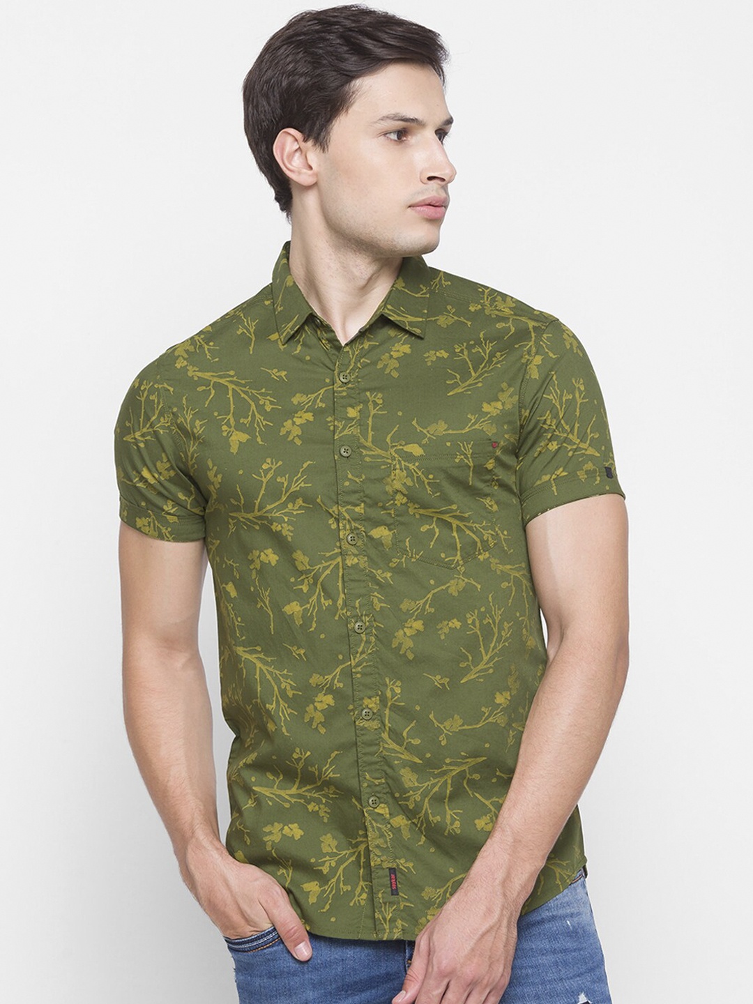 

SPYKAR Men Green Slim Fit Floral Opaque Floral Printed Cotton Casual Shirt