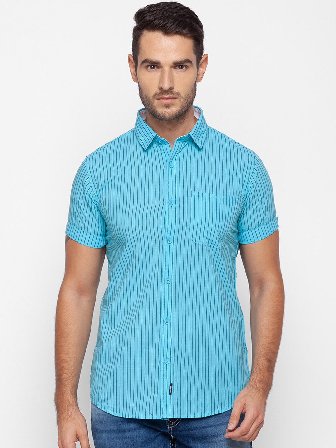 

SPYKAR Men Blue Slim Fit Opaque Vertical Striped Casual Shirt