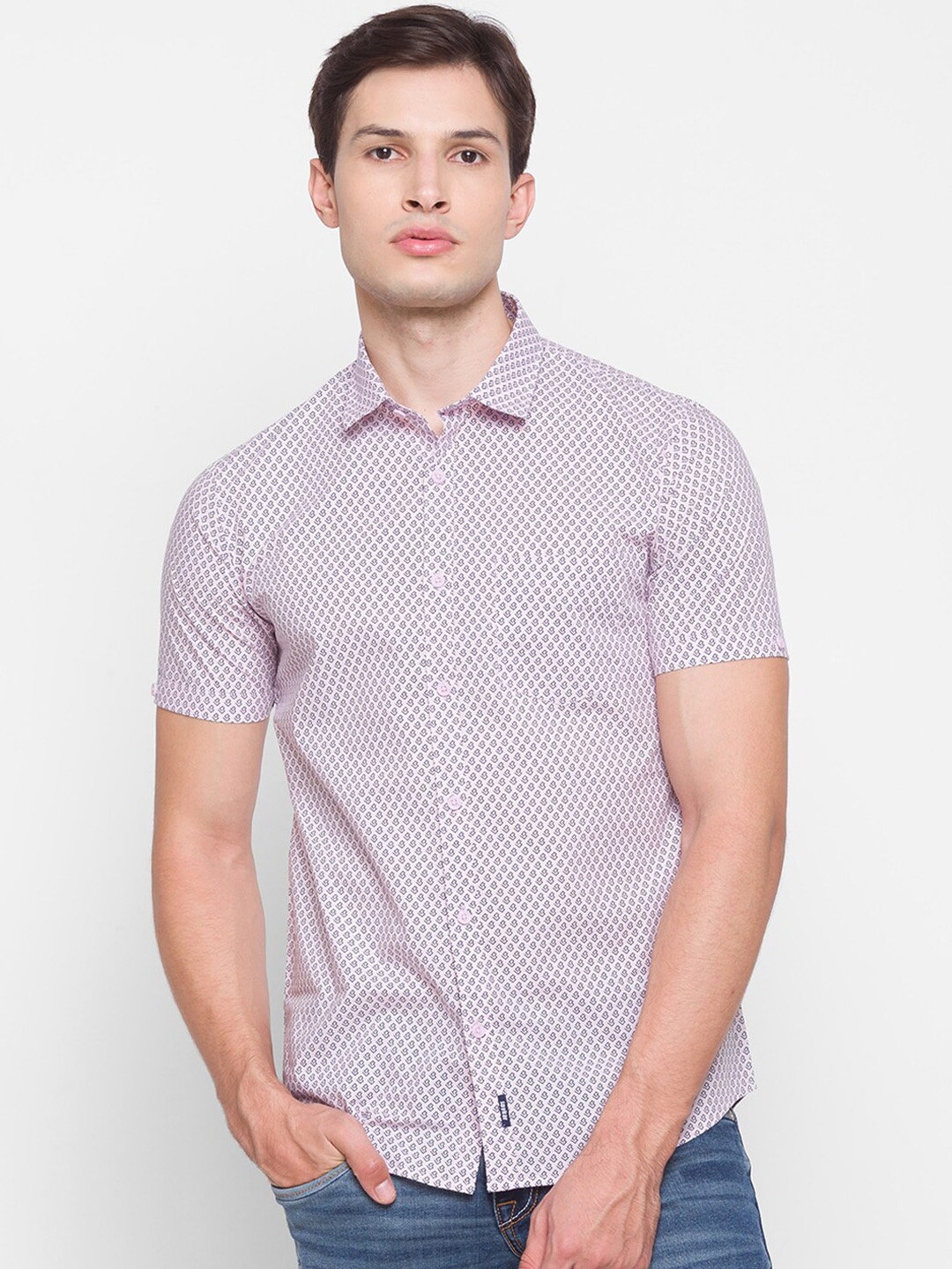 

SPYKAR Men Pink Slim Fit Opaque Geometric Printed Casual Shirt