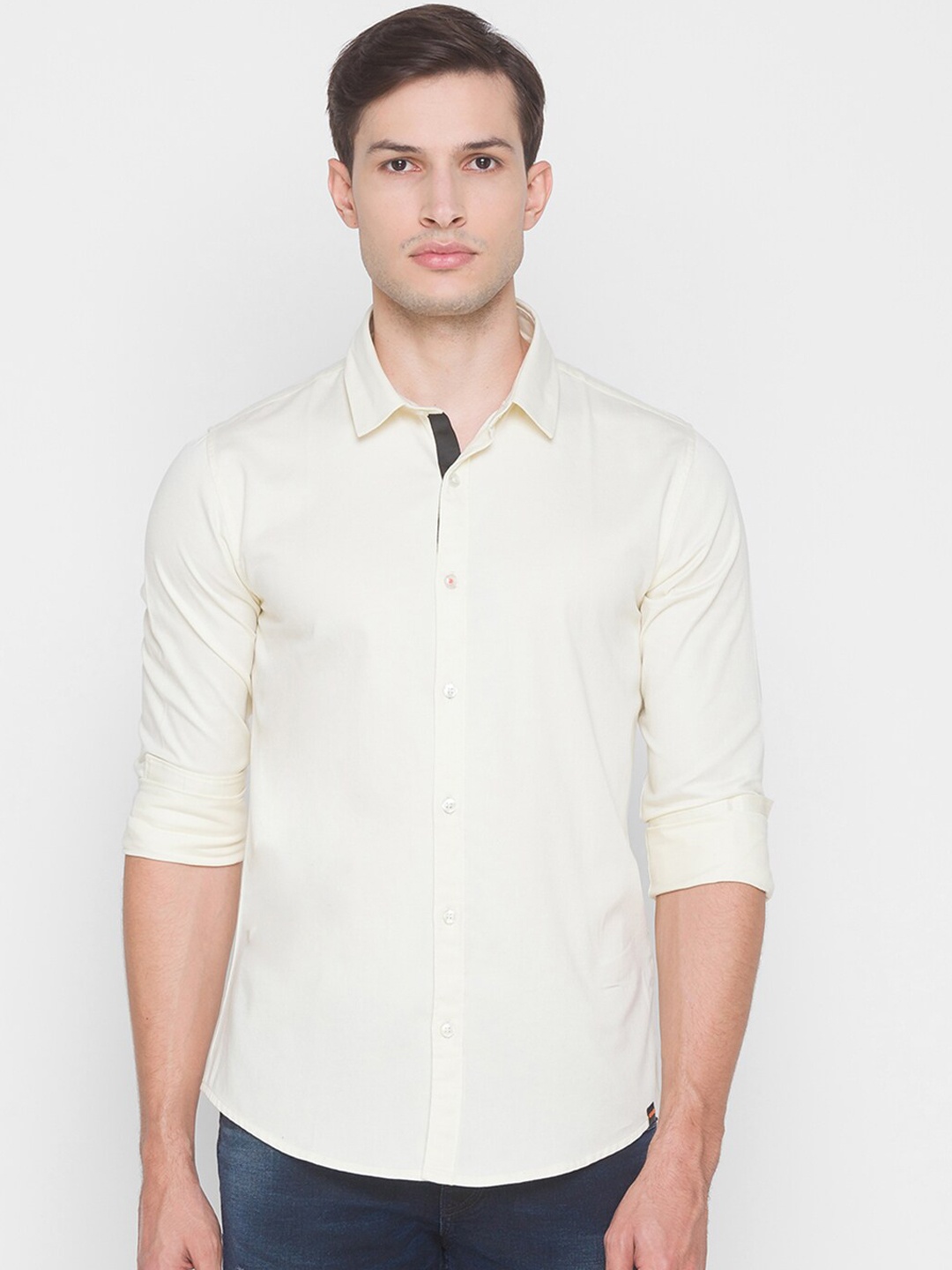 

SPYKAR Men Beige Slim Fit Opaque Casual Shirt