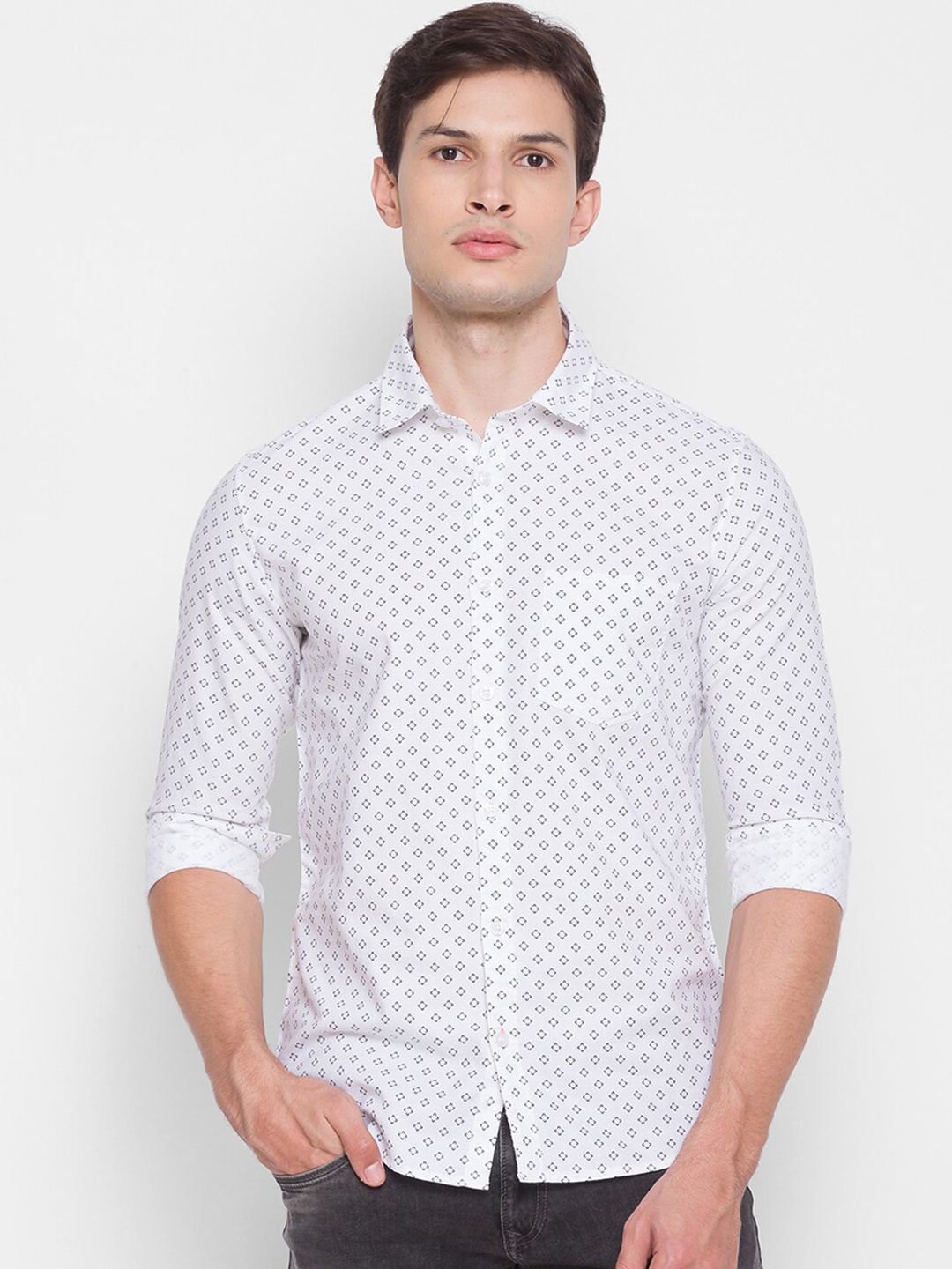 

SPYKAR Men White Slim Fit Opaque Printed Casual Shirt