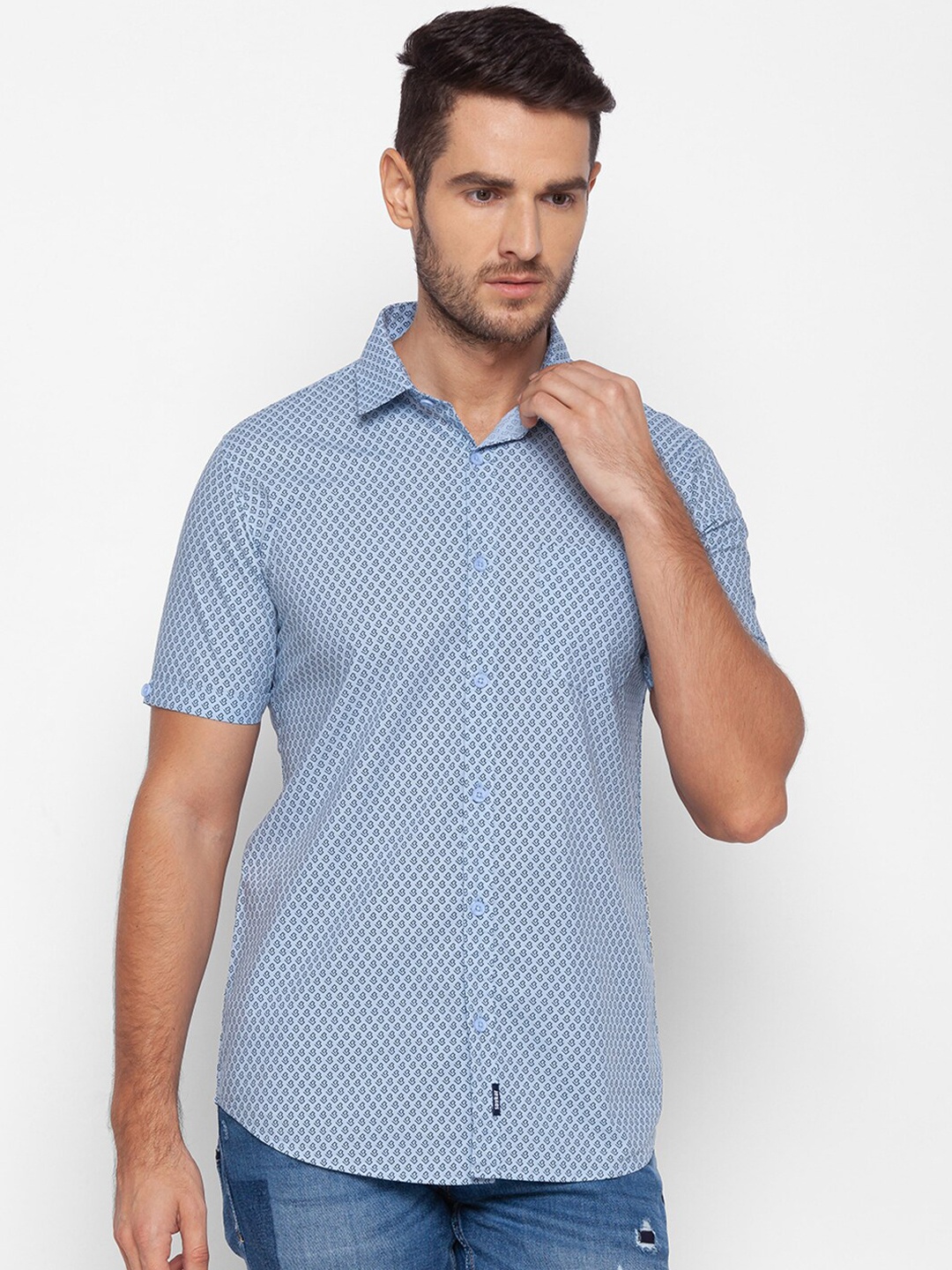 

SPYKAR Men Blue Slim Fit Opaque Printed Casual Shirt