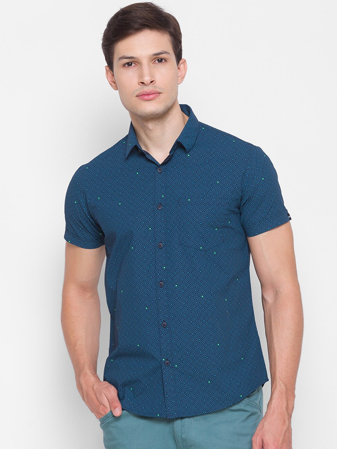 

SPYKAR Men Navy Blue Slim Fit Opaque Printed Casual Shirt