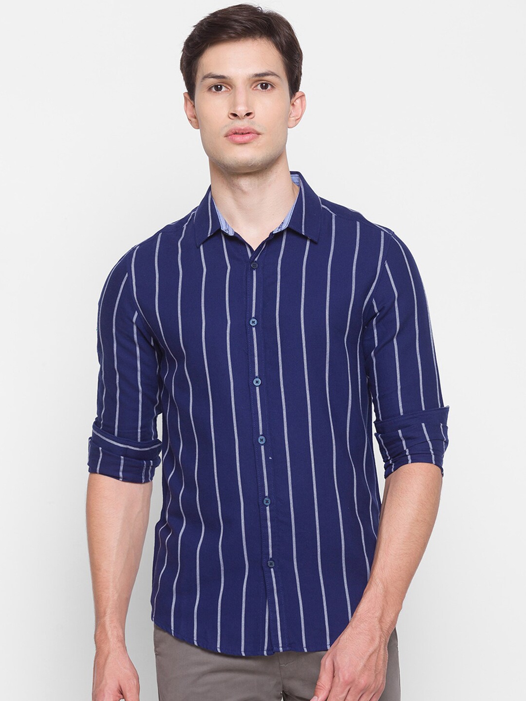 

SPYKAR Men Blue Slim Fit Opaque Striped Casual Shirt