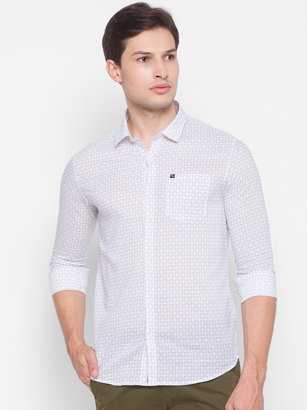 

SPYKAR Men White Slim Fit Opaque Printed Casual Shirt