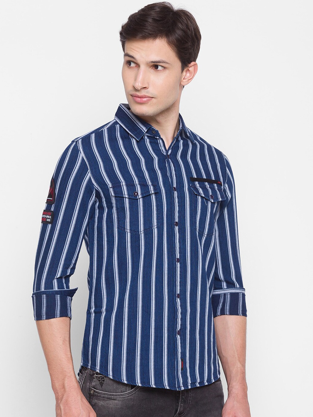 

SPYKAR Men Blue Slim Fit Opaque Striped Casual Shirt