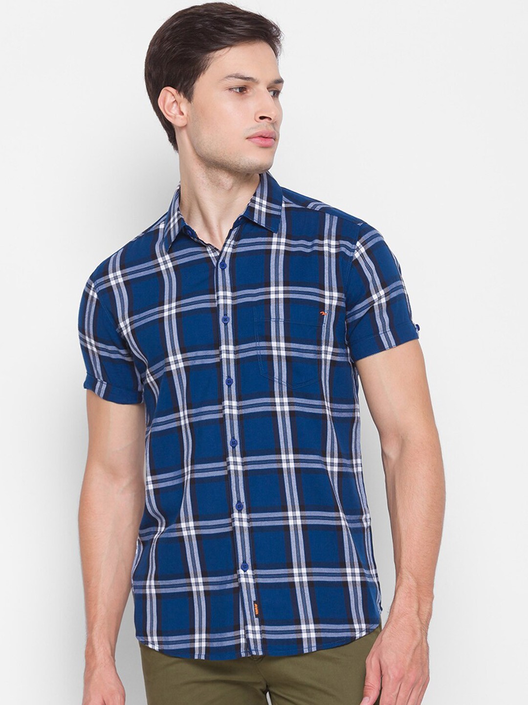 

SPYKAR Men Blue Slim Fit Opaque Checked Pure Cotton Casual Shirt