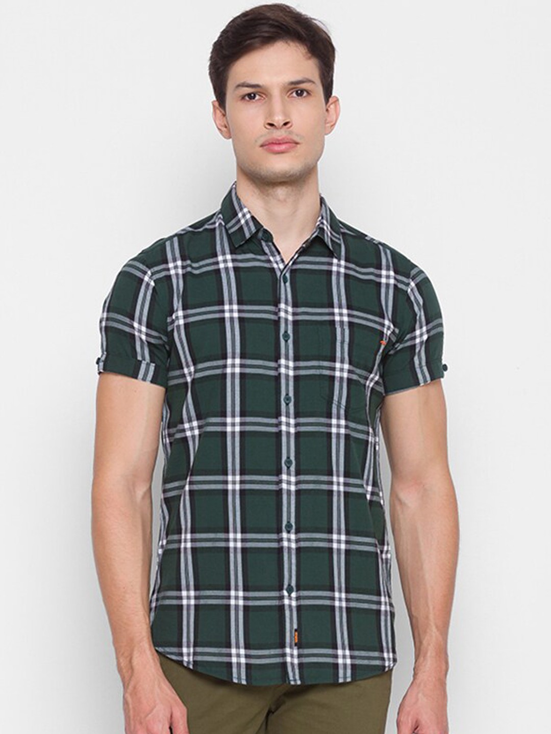 

SPYKAR Men Green Slim Fit Opaque Checked Pure Cotton Casual Shirt