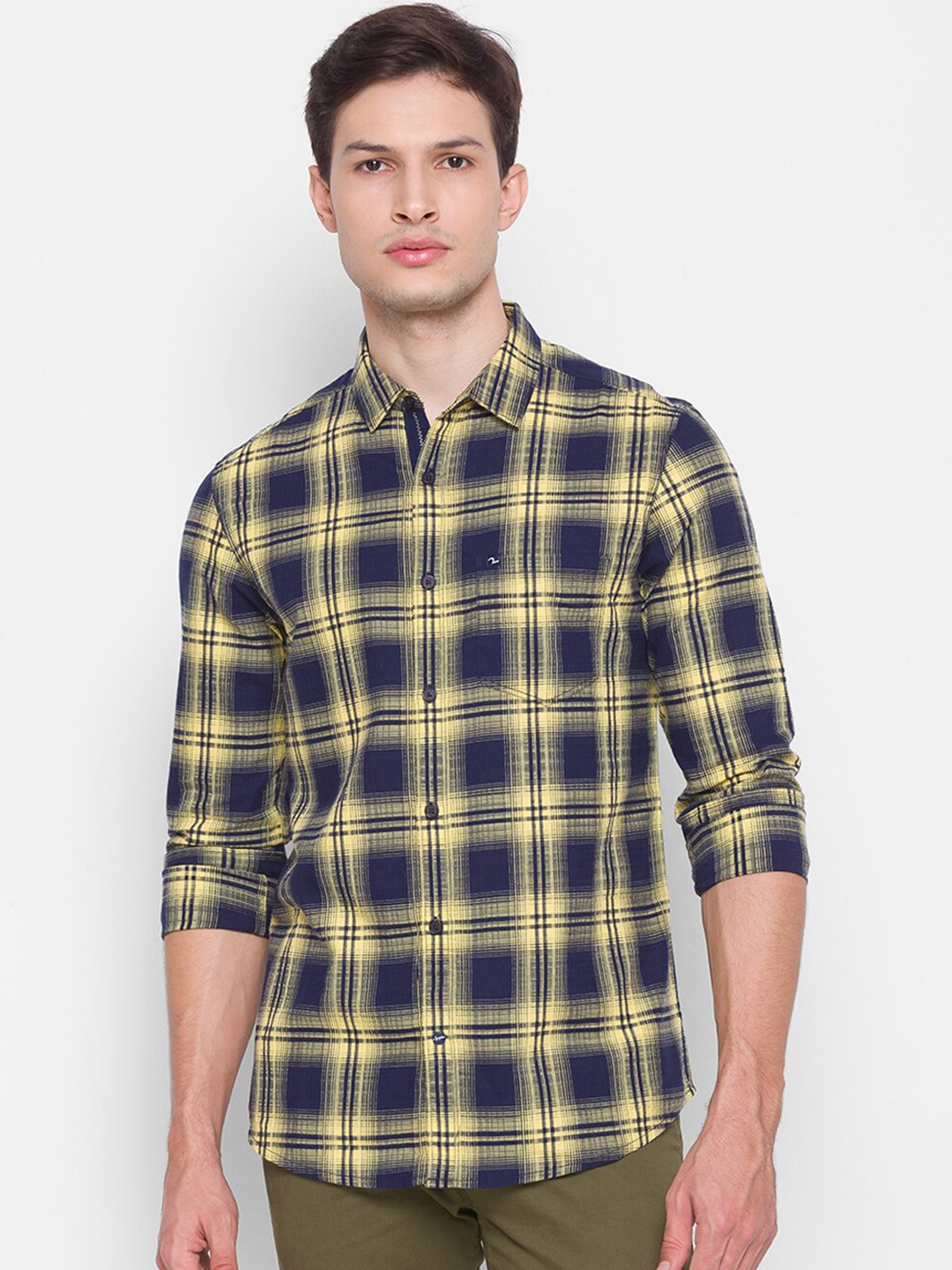 

SPYKAR Men Yellow Slim Fit Opaque Checked Pure Cotton Casual Shirt