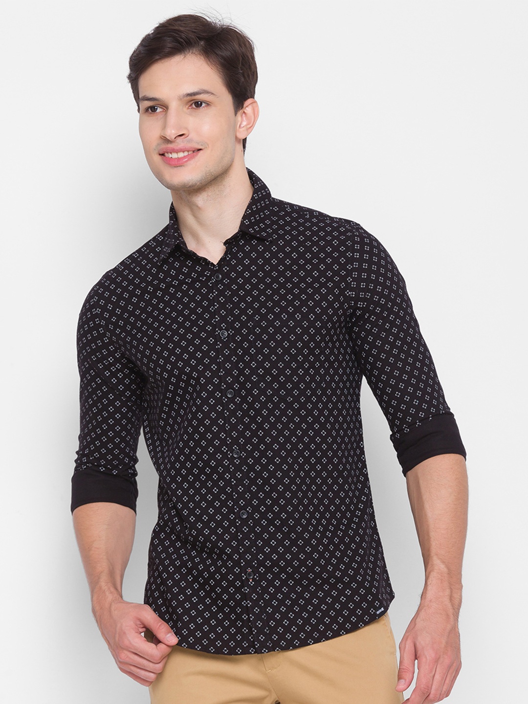 

SPYKAR Men Black Slim Fit Opaque Printed Cotton Casual Shirt
