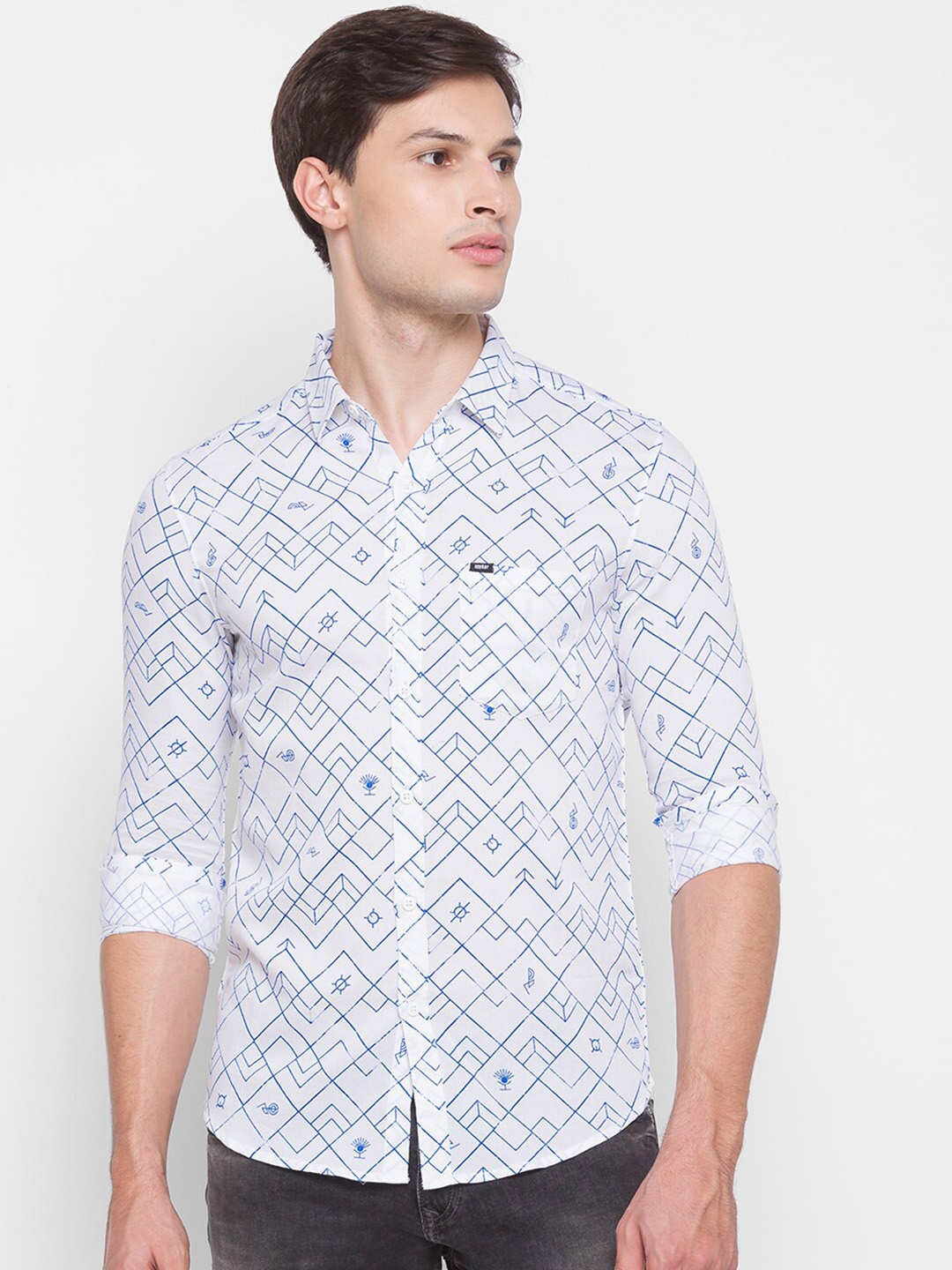 

SPYKAR Men White Slim Fit Opaque Printed Pure Cotton Casual Shirt