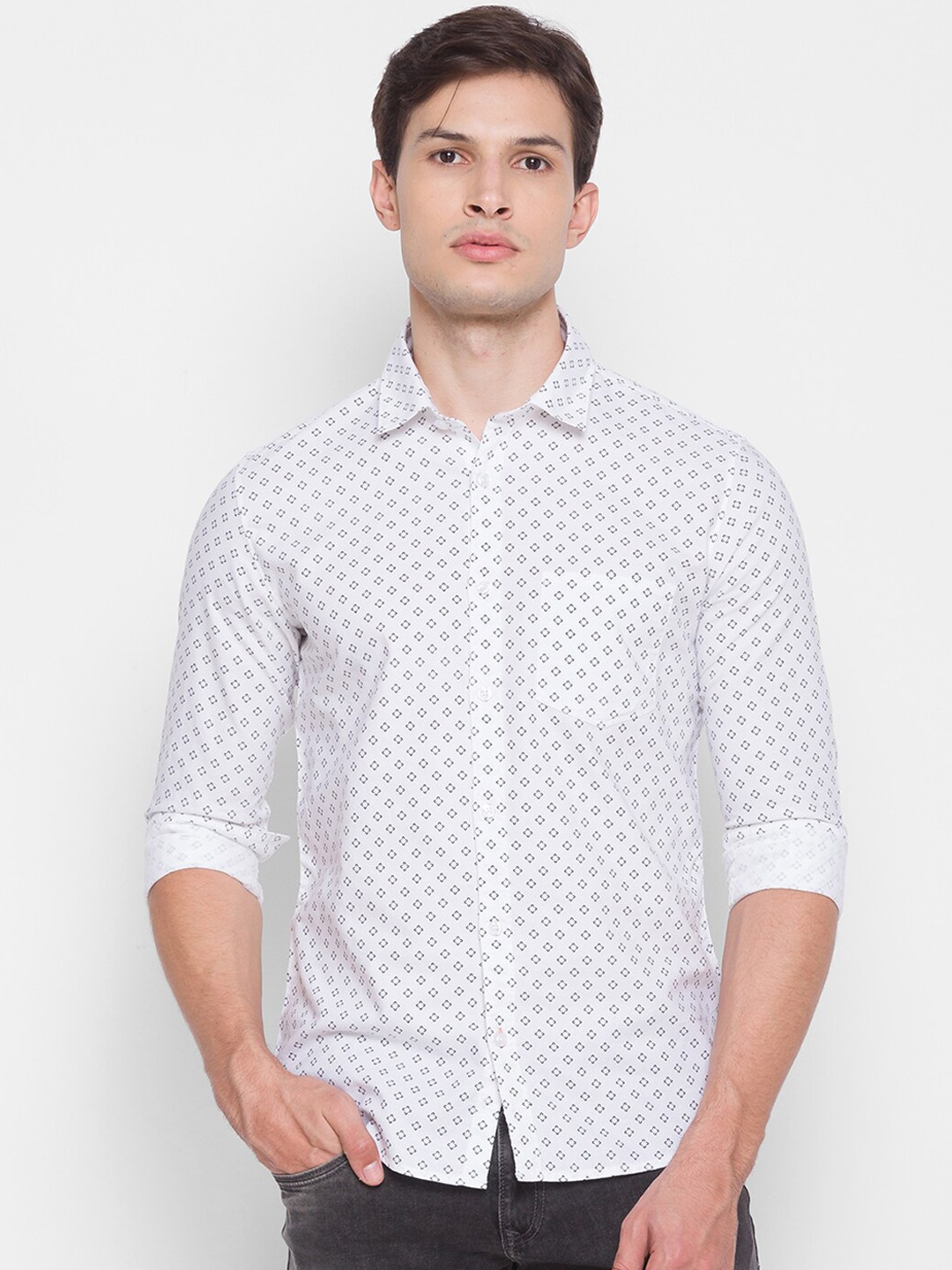 

SPYKAR Men White Slim Fit Floral Opaque Printed Casual Shirt