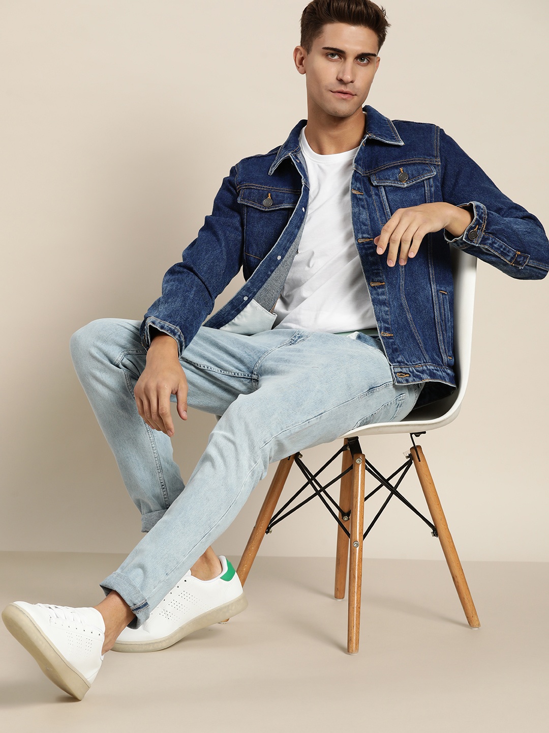 

INVICTUS Men Navy Blue Solid Denim Jacket