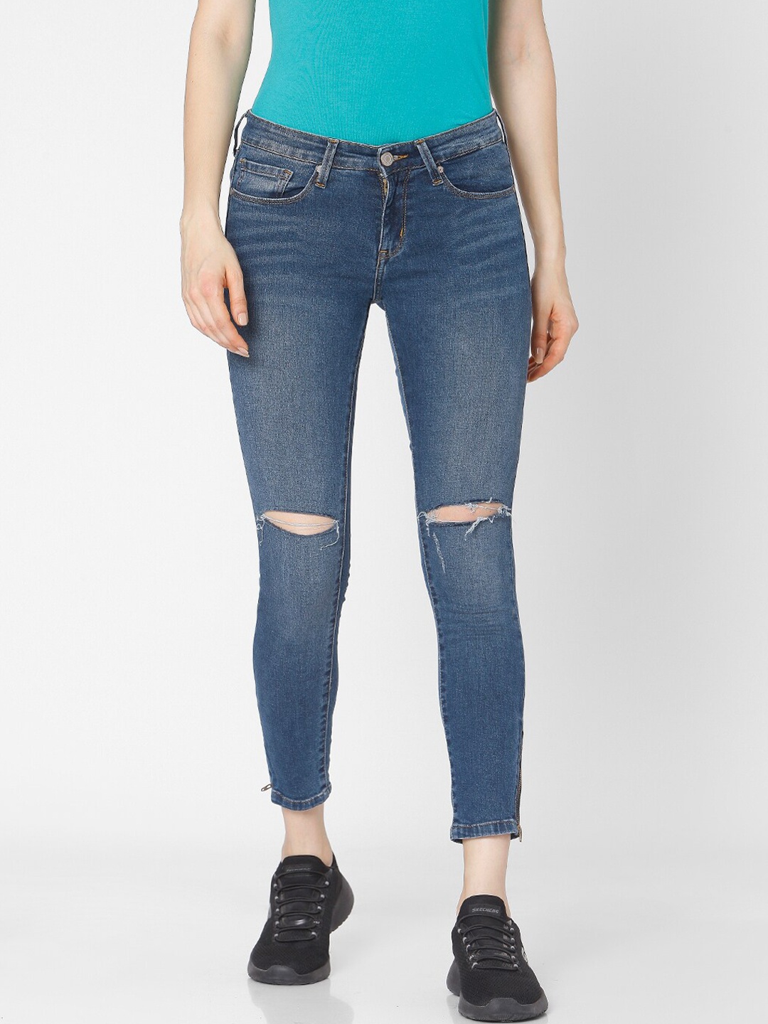 

SPYKAR Women Blue Skinny Fit Low-Rise Slash Knee Light Fade Jeans