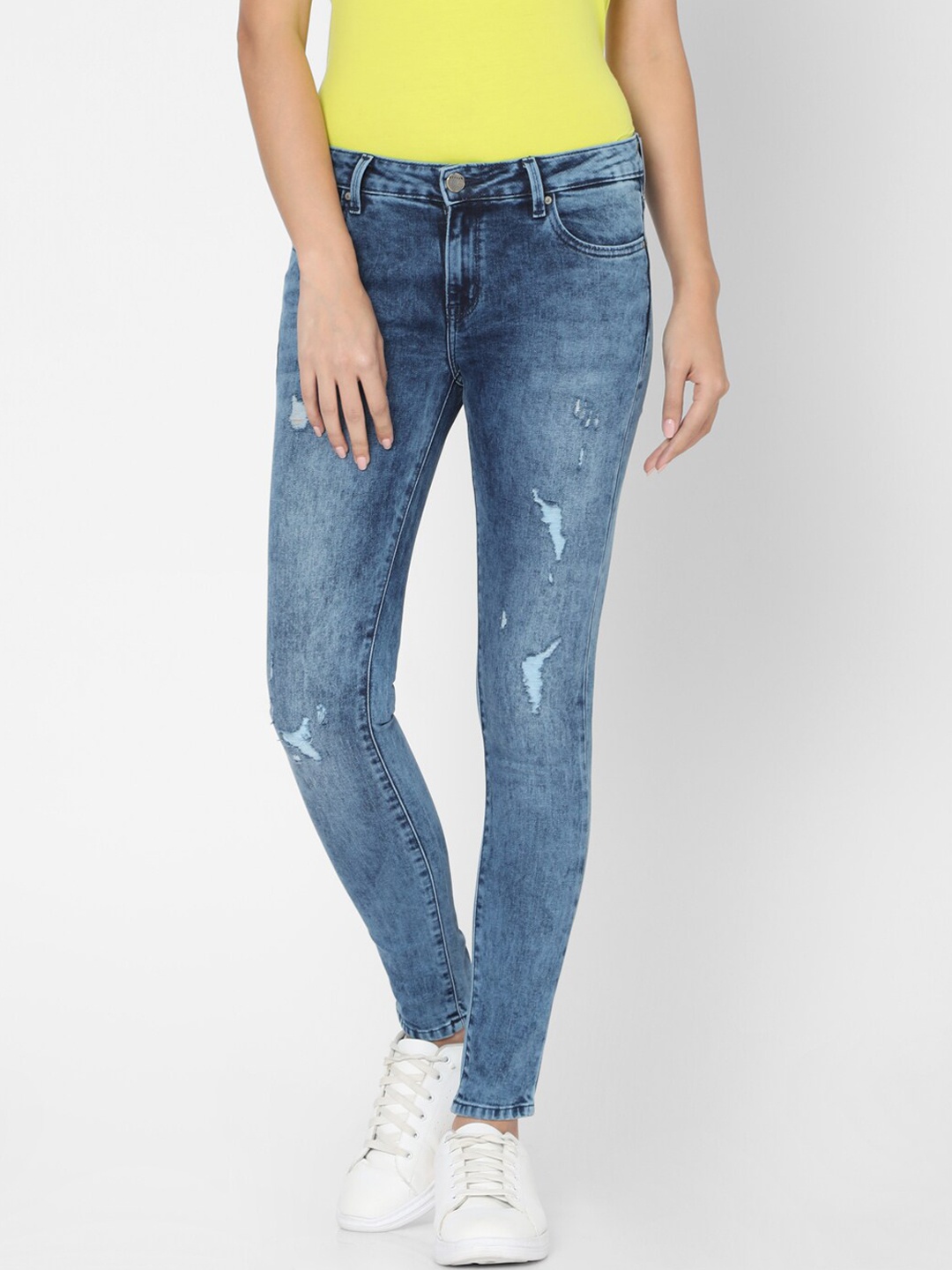 

SPYKAR Women Blue Skinny Fit Low-Rise Low Distress Heavy Fade Jeans