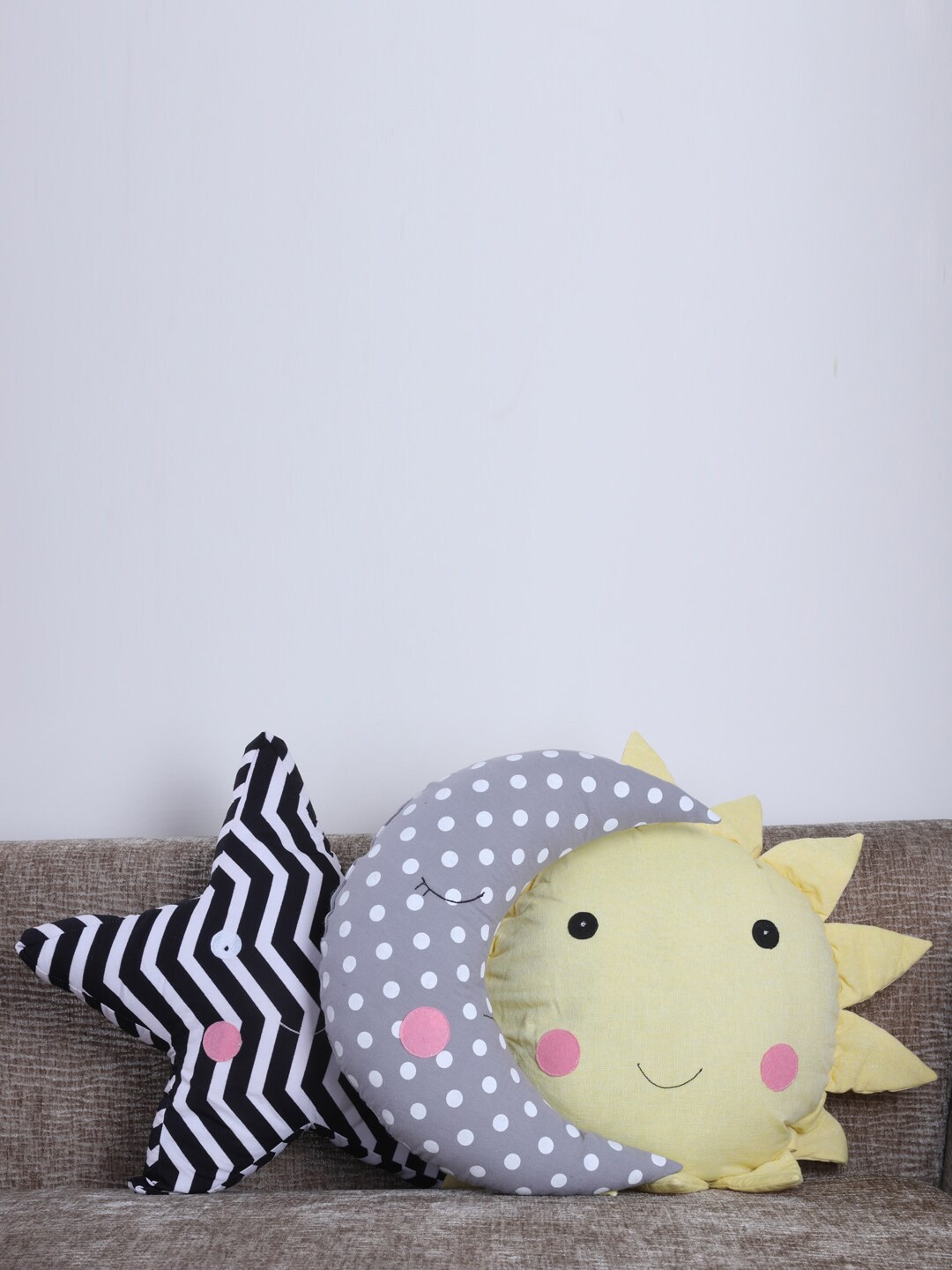 

My Gift Booth Set Of 3 Cushions, Yellow