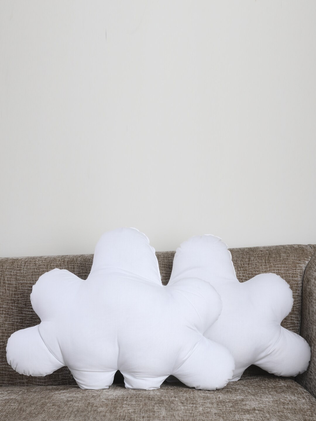 

My Gift Booth Set Of 2 White Solid Cloud Shaped Cushions