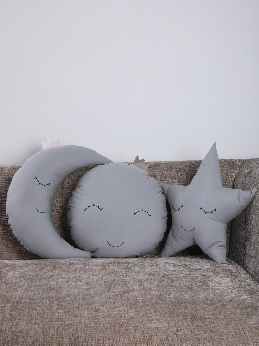 

My Gift Booth Set Of 3 Grey & Black Solid Cushions