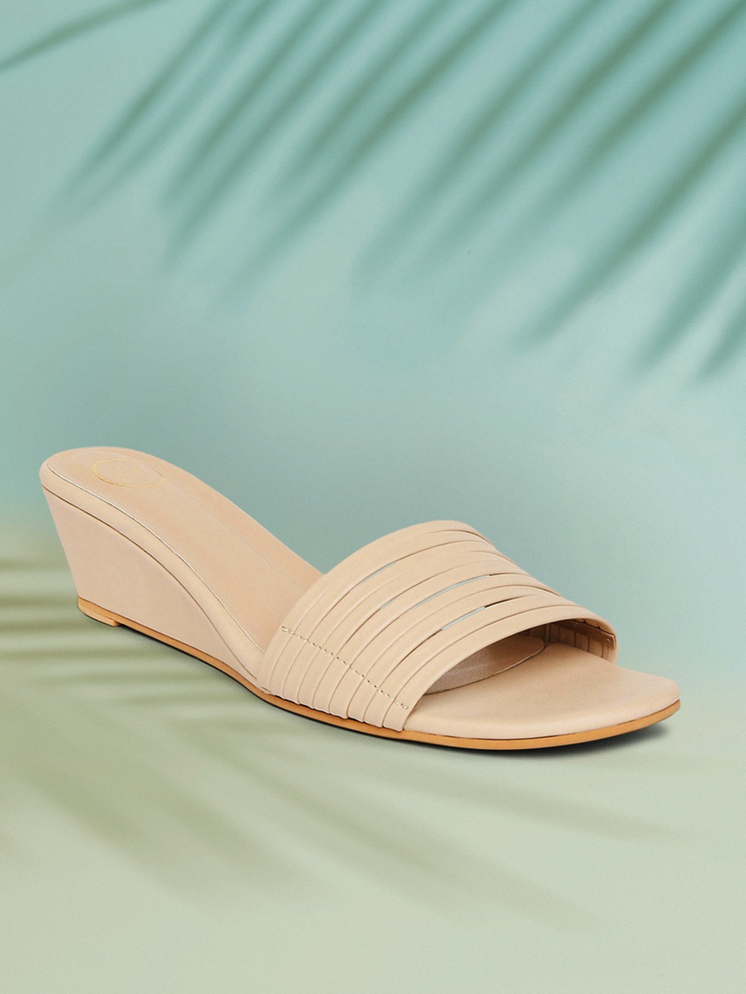 

20Dresses Beige Striped Wedge Peep Toes