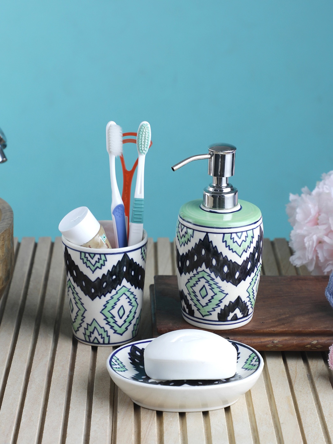 

VarEesha White & Black Aztec Printed Ceramic Bathroom Accessories Set