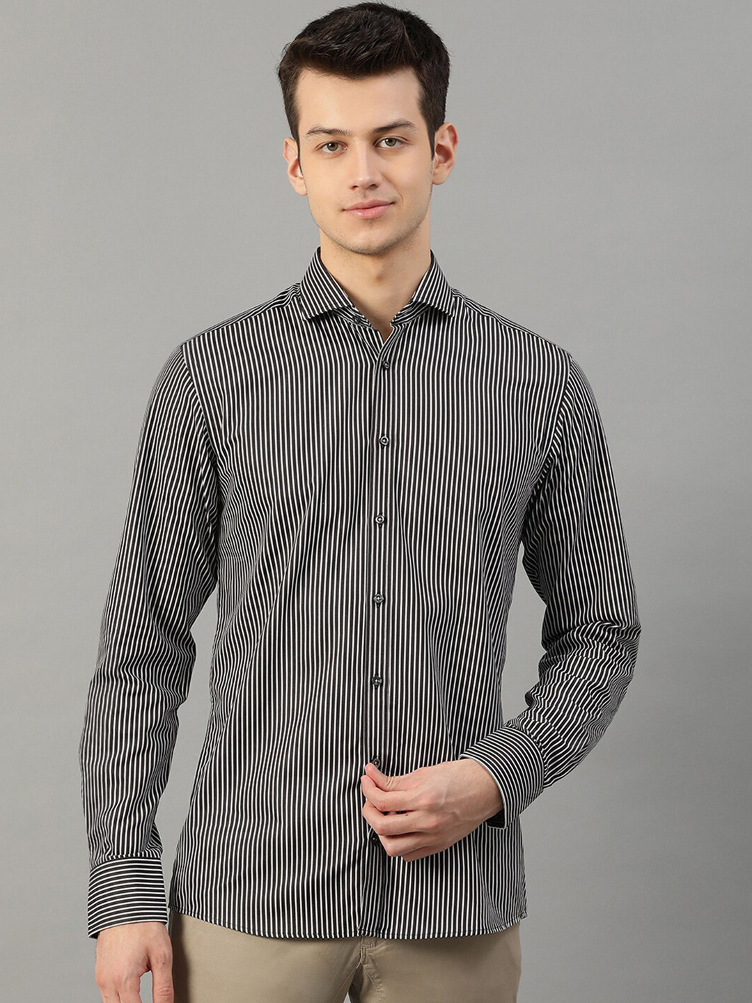 

Bruun & Stengade Men Black Slim Fit Opaque Striped Casual Shirt