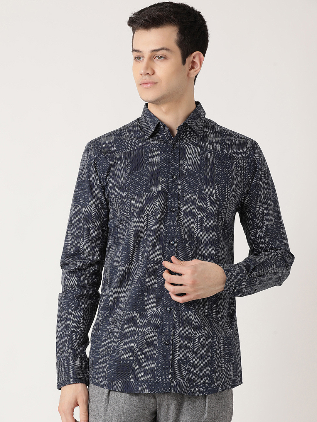 

Bruun & Stengade Men Navy Blue Slim Fit Opaque Printed Casual Shirt