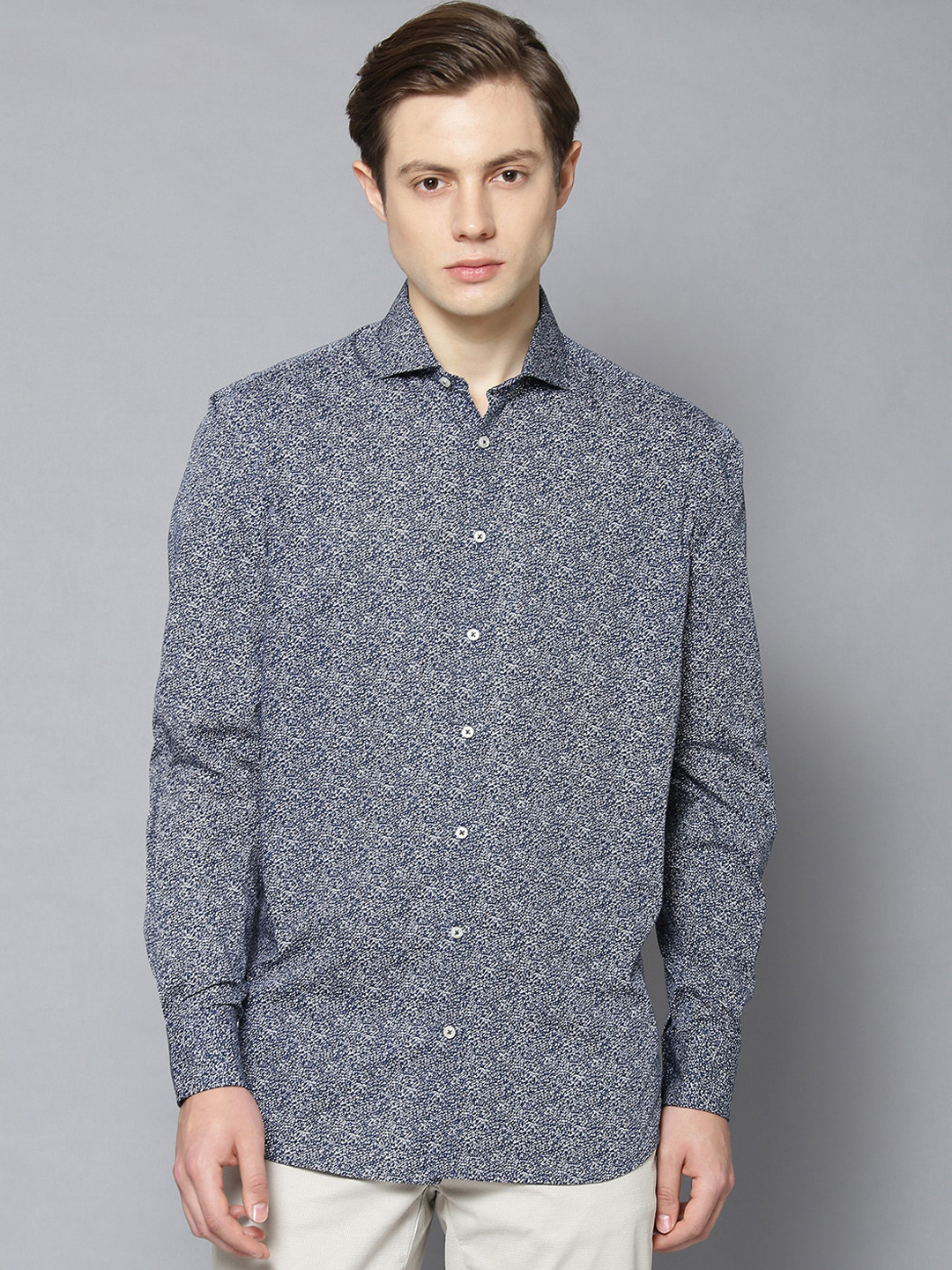

Bruun & Stengade Men Navy Blue Floral Opaque Printed Casual Shirt