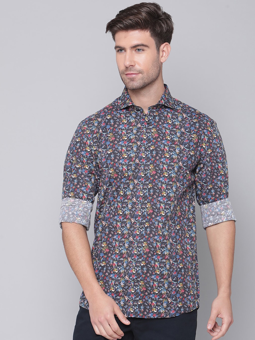 

Bruun & Stengade Men Blue Slim Fit Floral Opaque Printed Casual Shirt