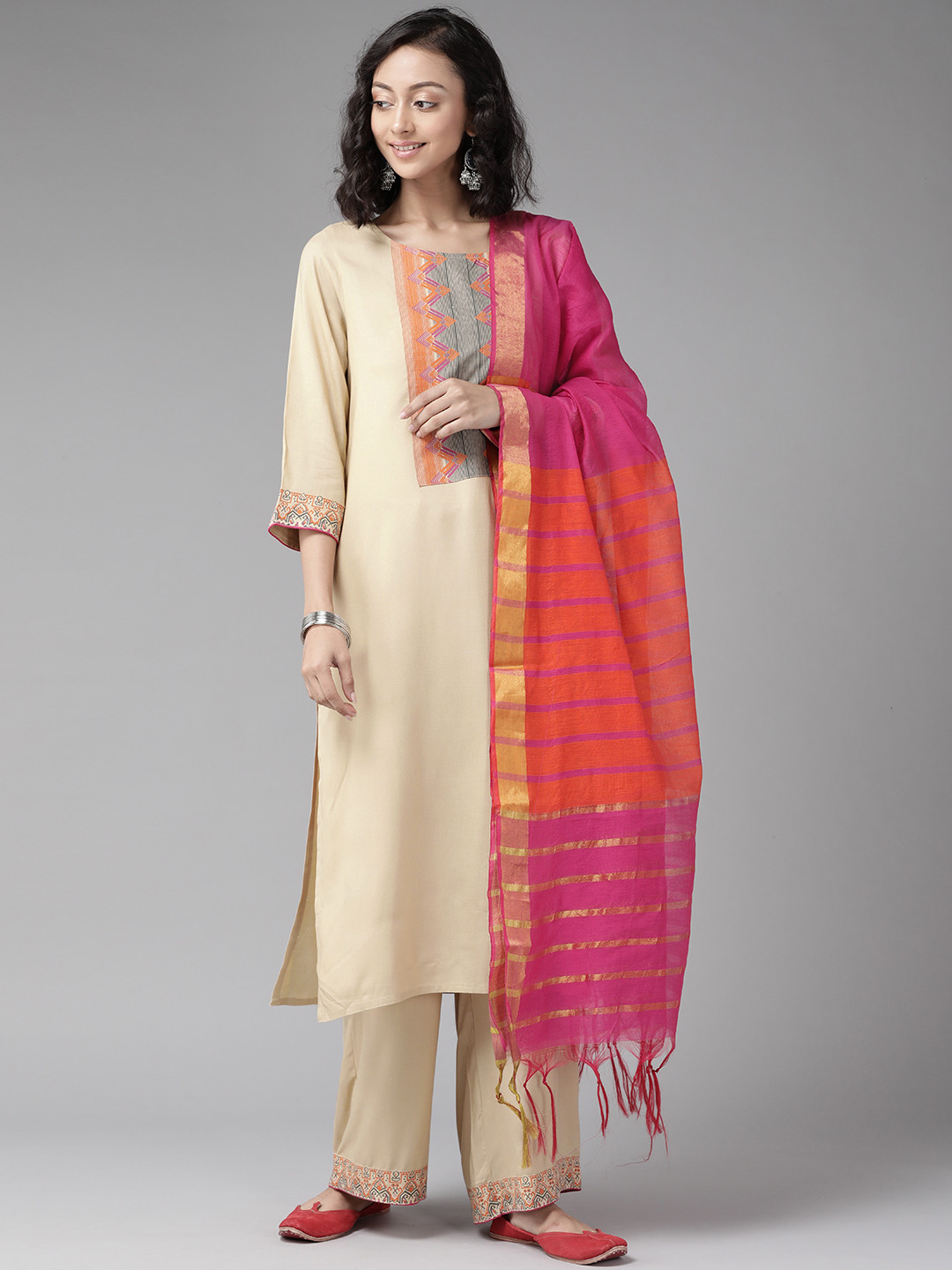 

ANMI Women Beige & Pink Motifs Yoke Design Regular Straight Kurta with Palazzos & Dupatta
