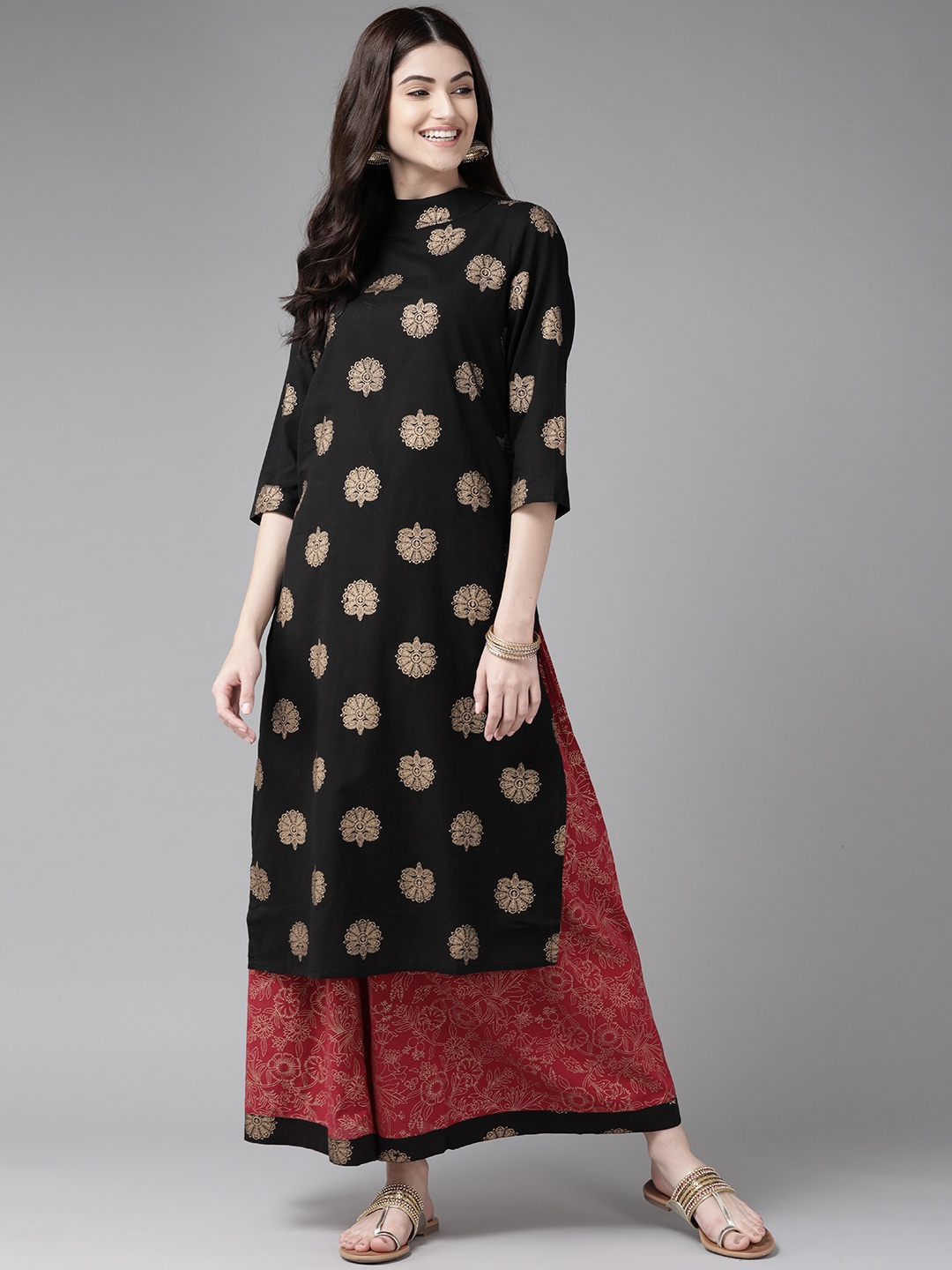 

ANMI Women Black & Golden Ethnic Motifs Print Pure Cotton Straight Kurta with Skirt