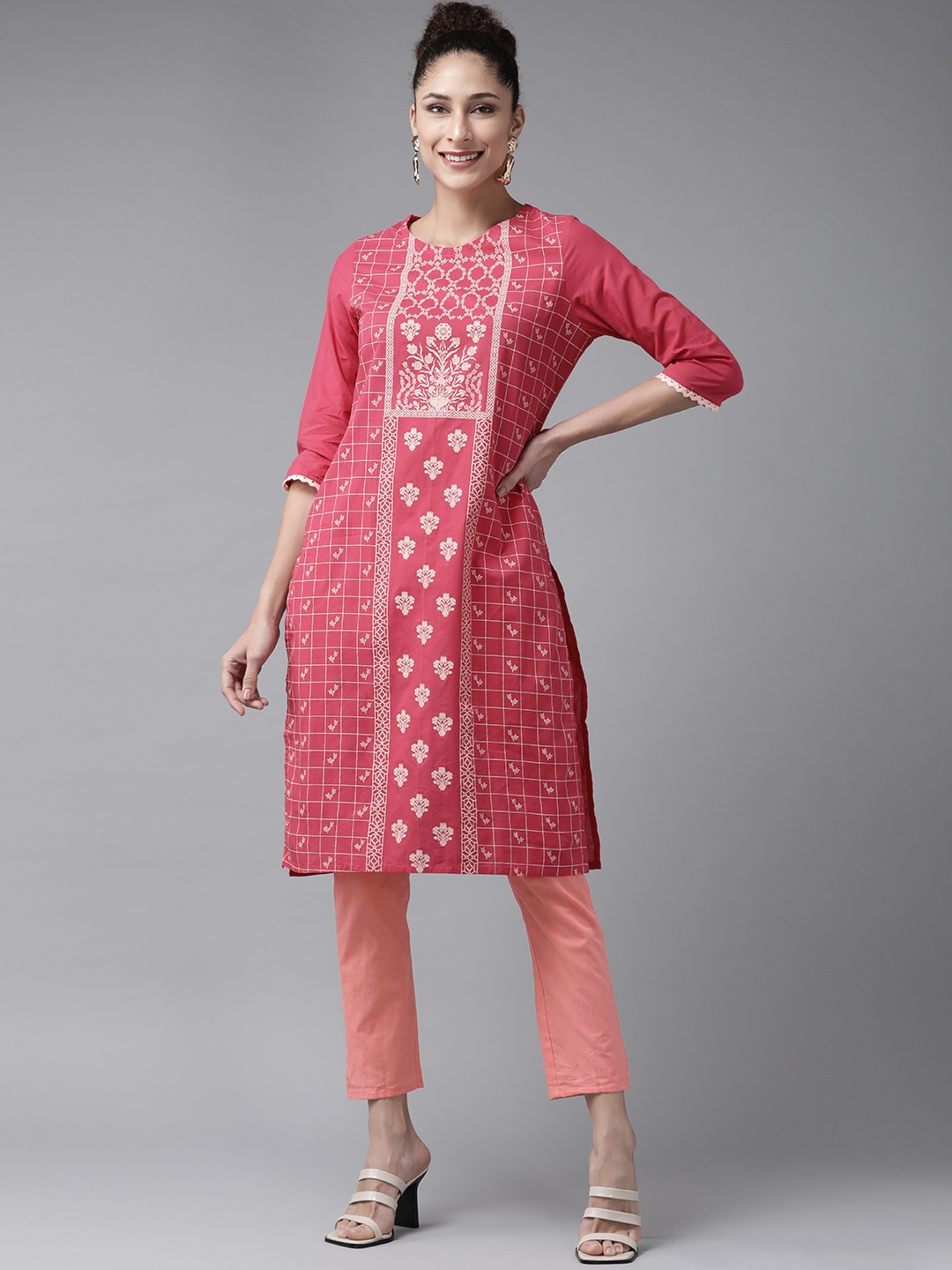 

ANMI Women Pink Ethnic Motifs Printed Pure Cotton Kurta with Trousers