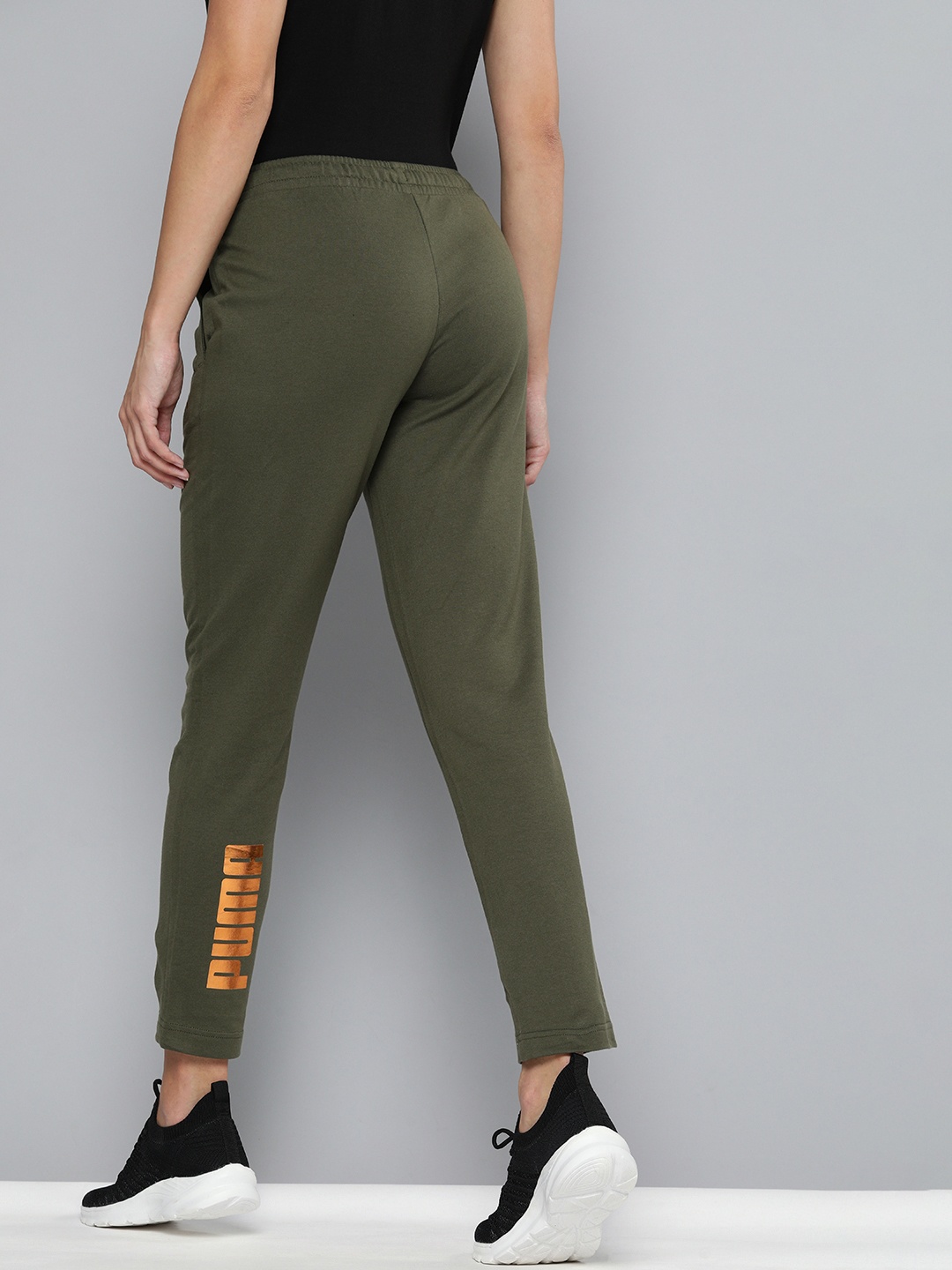 

Puma Women Olive Green Printed Knitted Cropped Track Pants