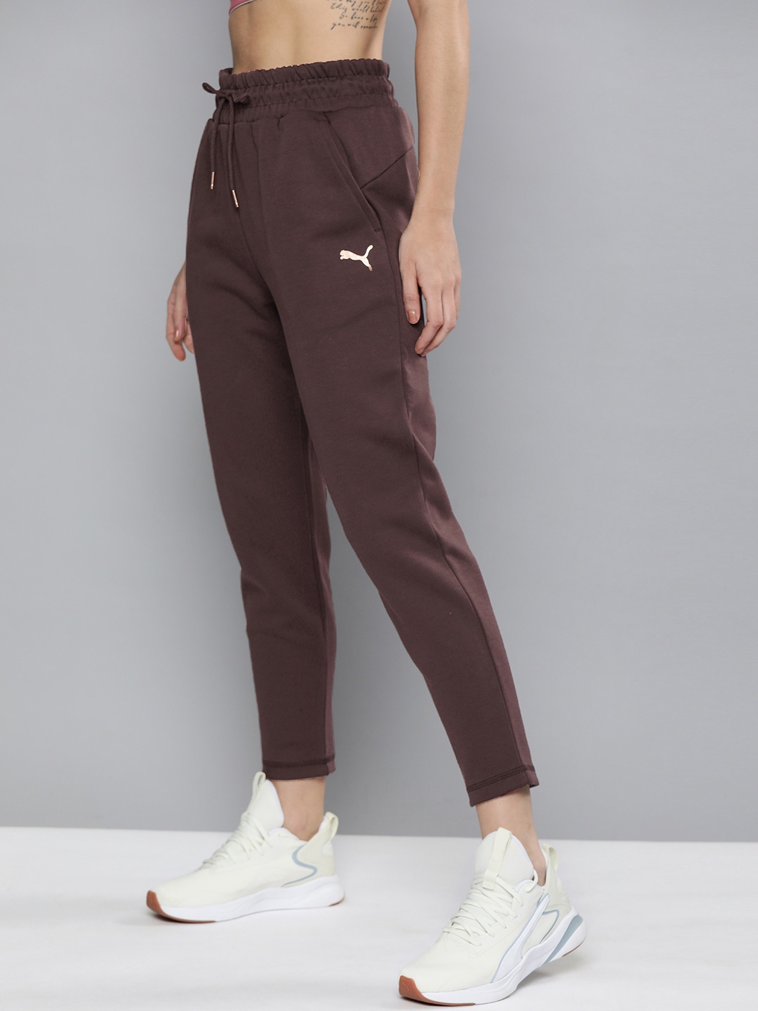 

Puma Women Brown Solid DryCell Evostripe Knitted Track Pants