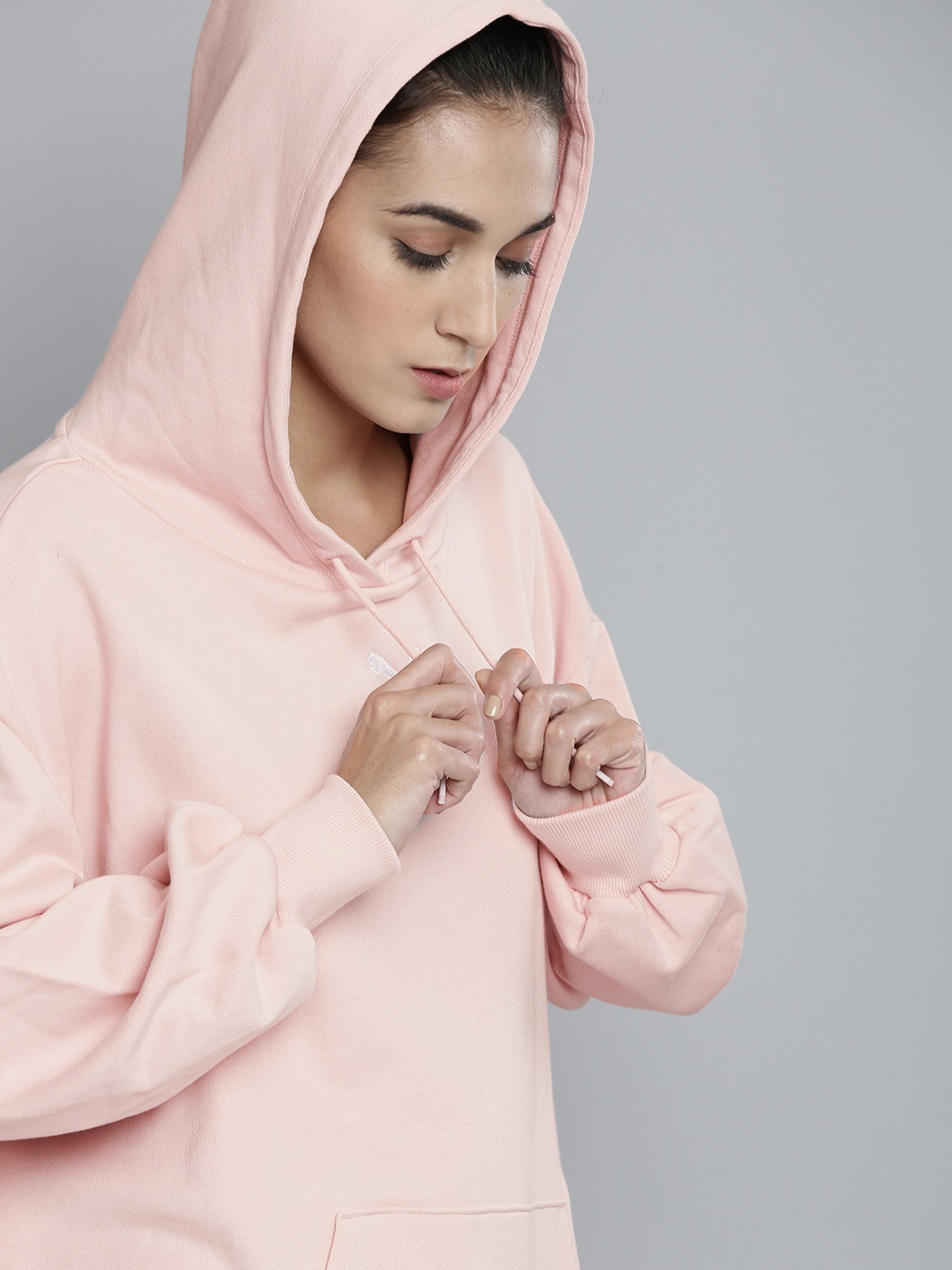 

Women Pink Solid Classics Oversized Loose Hooded Sweatshirt