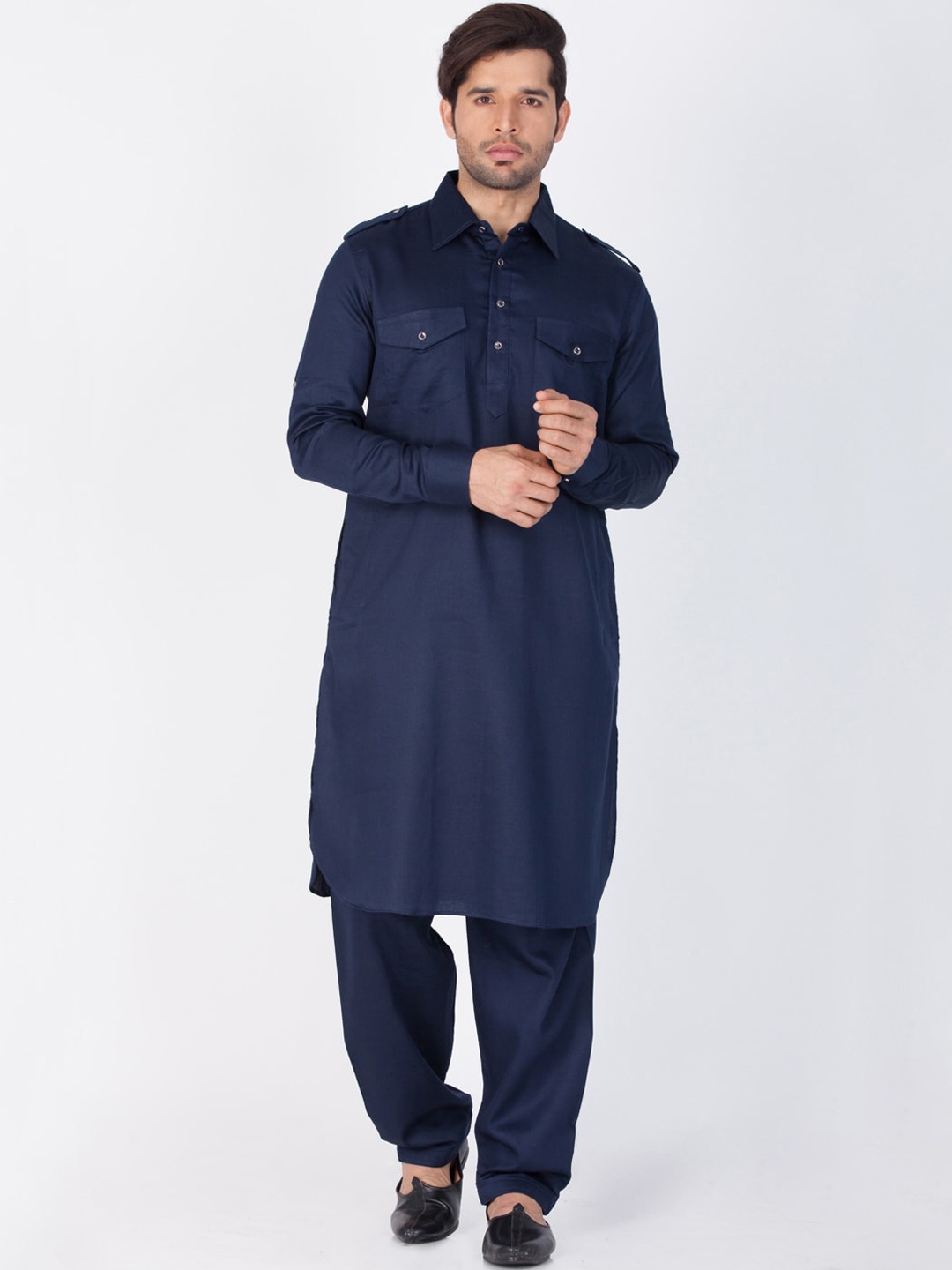 

VASTRAMAY Men Blue Pathani Cotton Blend Kurta with Salwar