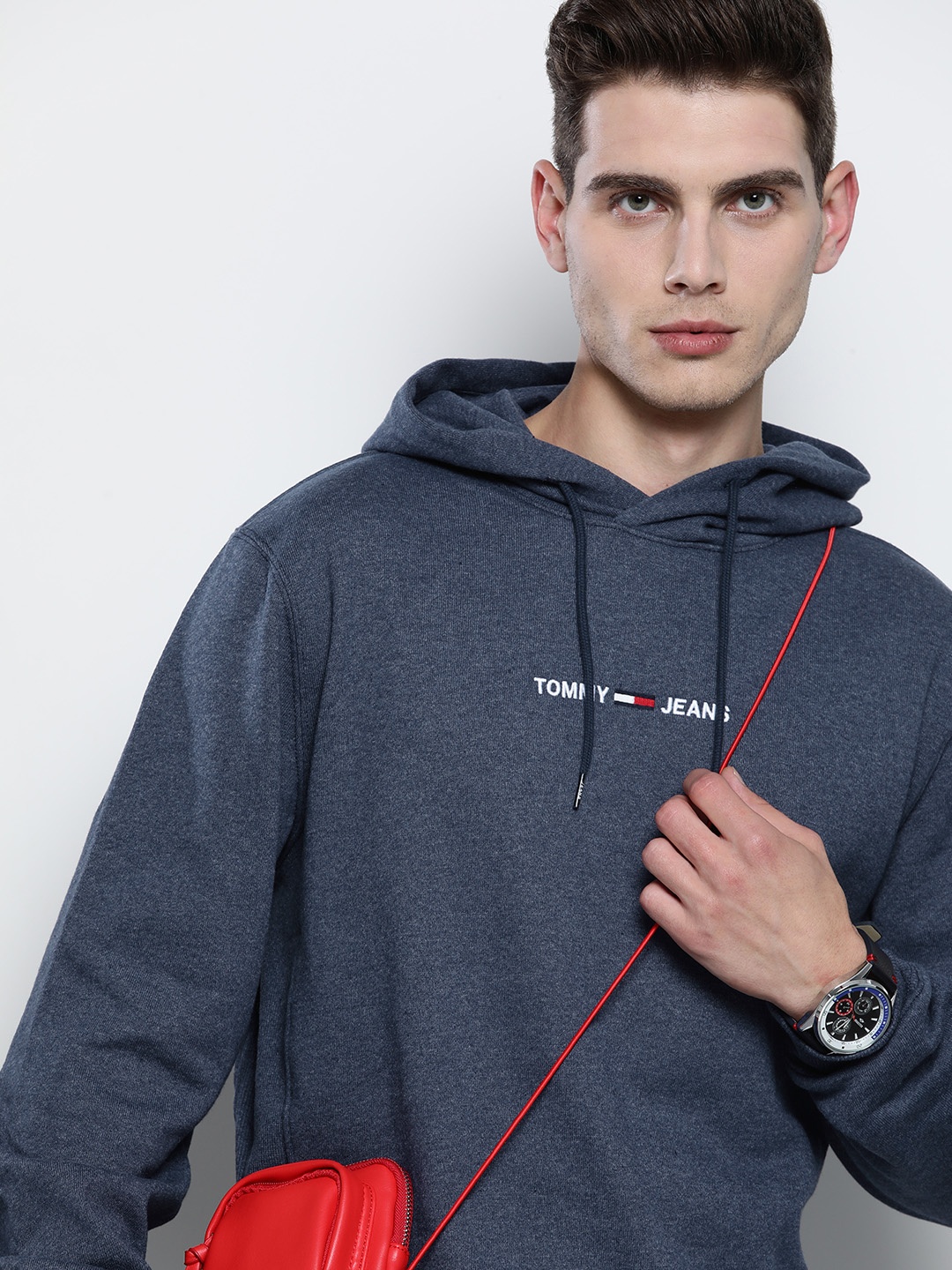

Tommy Hilfiger Men Navy Blue Embroidered Hooded Sweatshirt