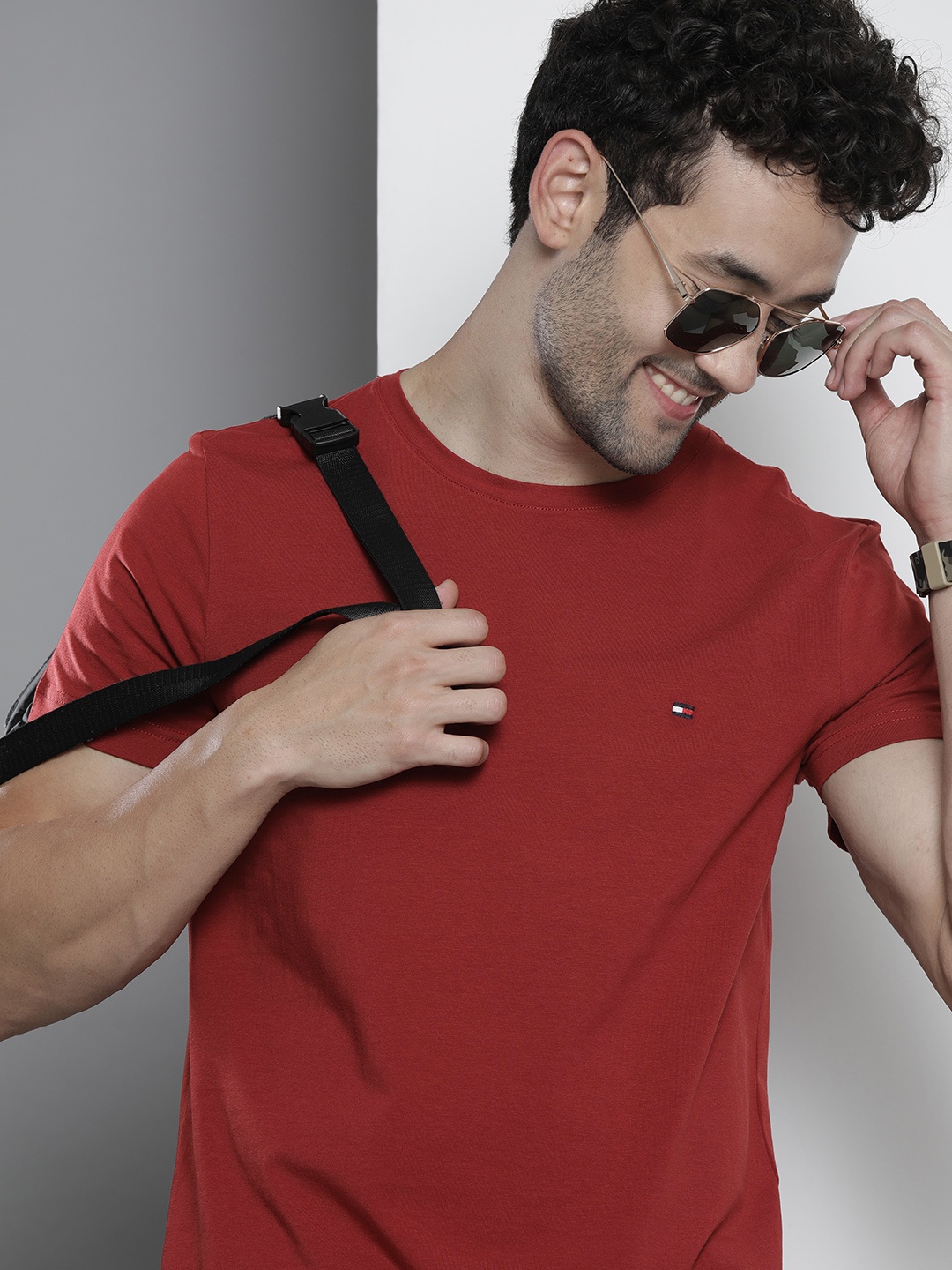 

Tommy Hilfiger Men Red Solid T-shirt