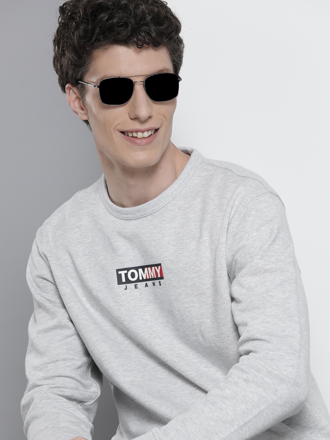 

Tommy Hilfiger Men Grey Melange Sweatshirt With Printed Detailing