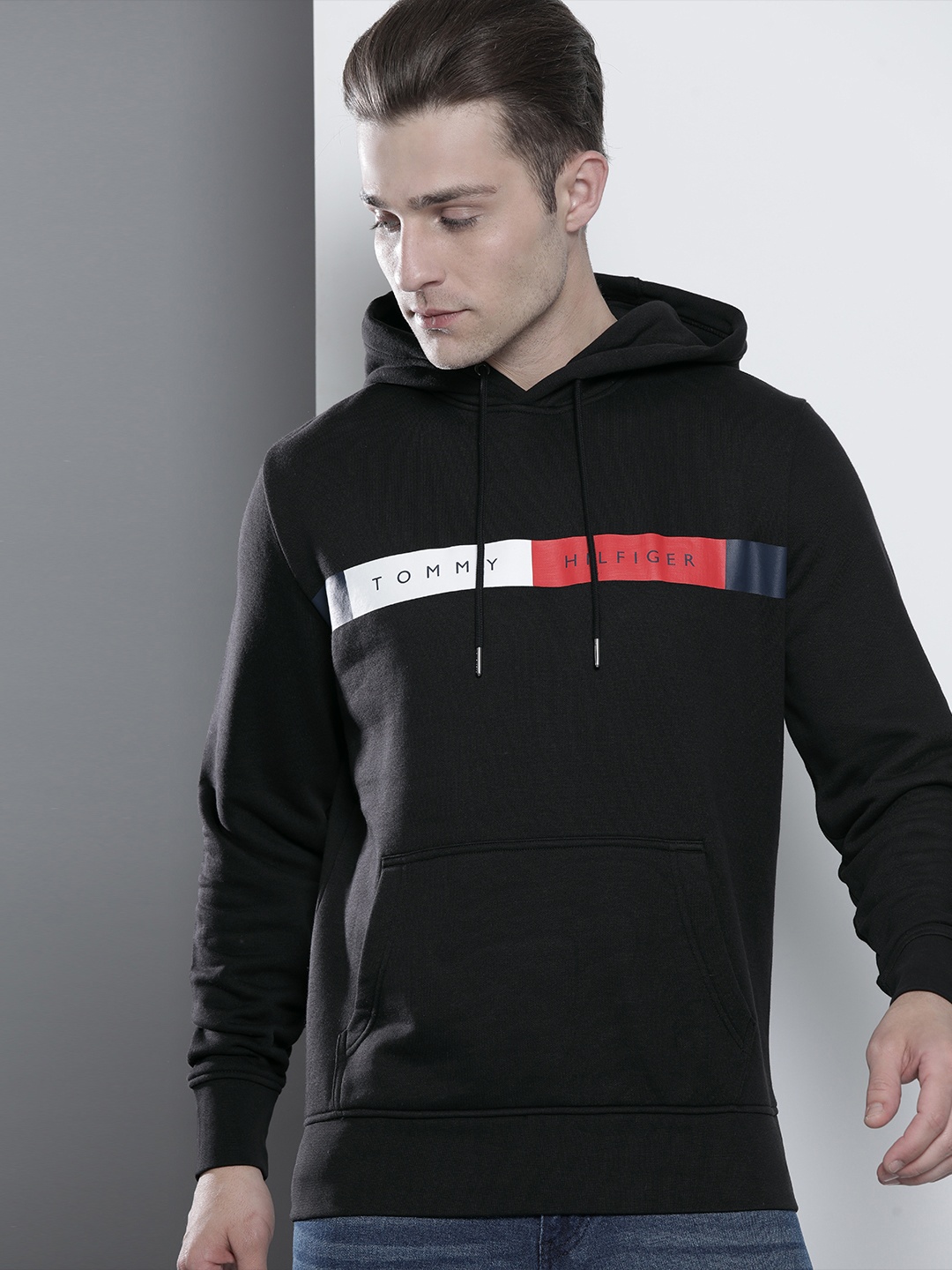 

Tommy Hilfiger Men Black Hooded Sweatshirt with Brand Logo Print