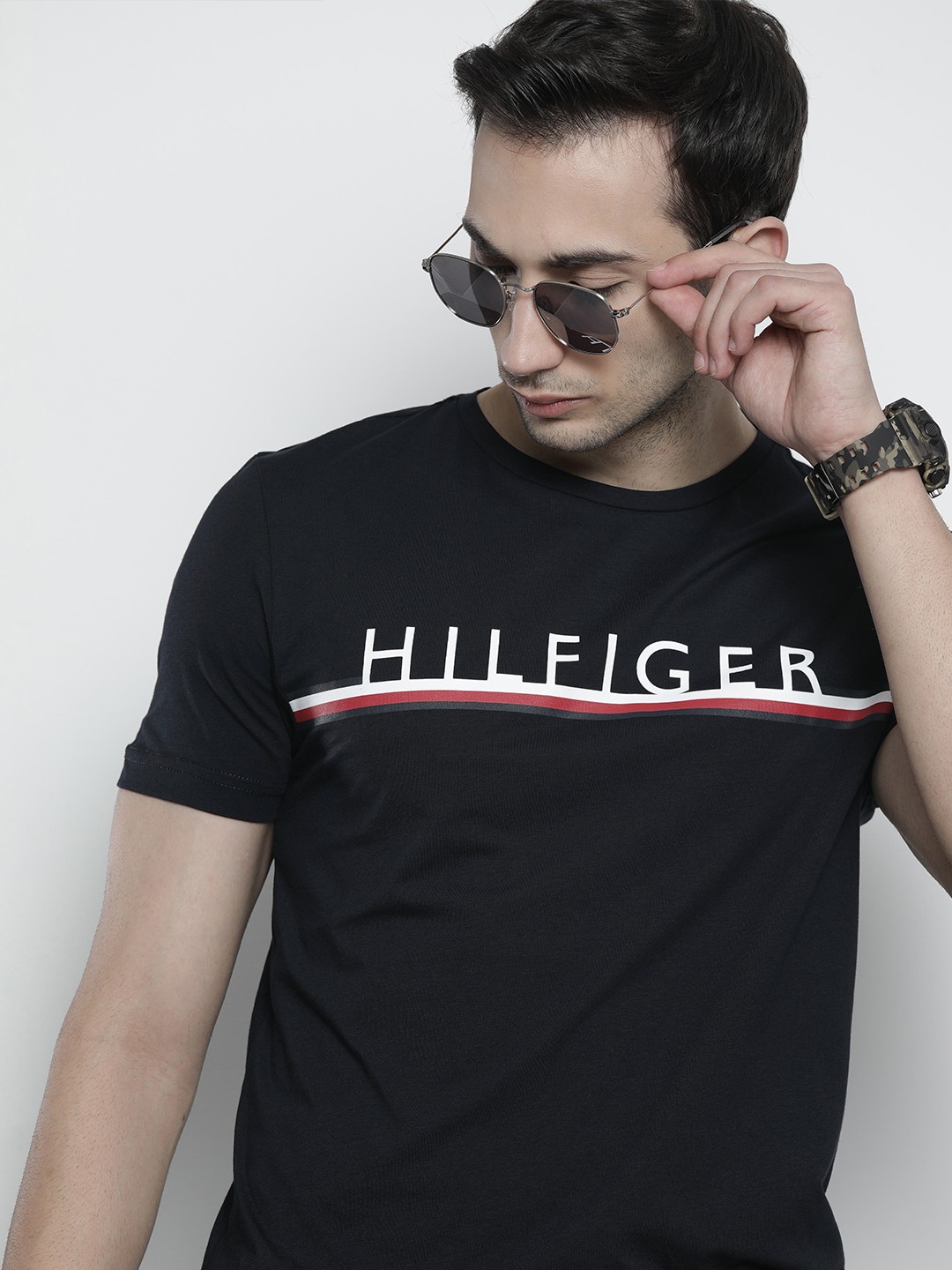 

Tommy Hilfiger Men Navy Blue Printed Pure Cotton T-shirt