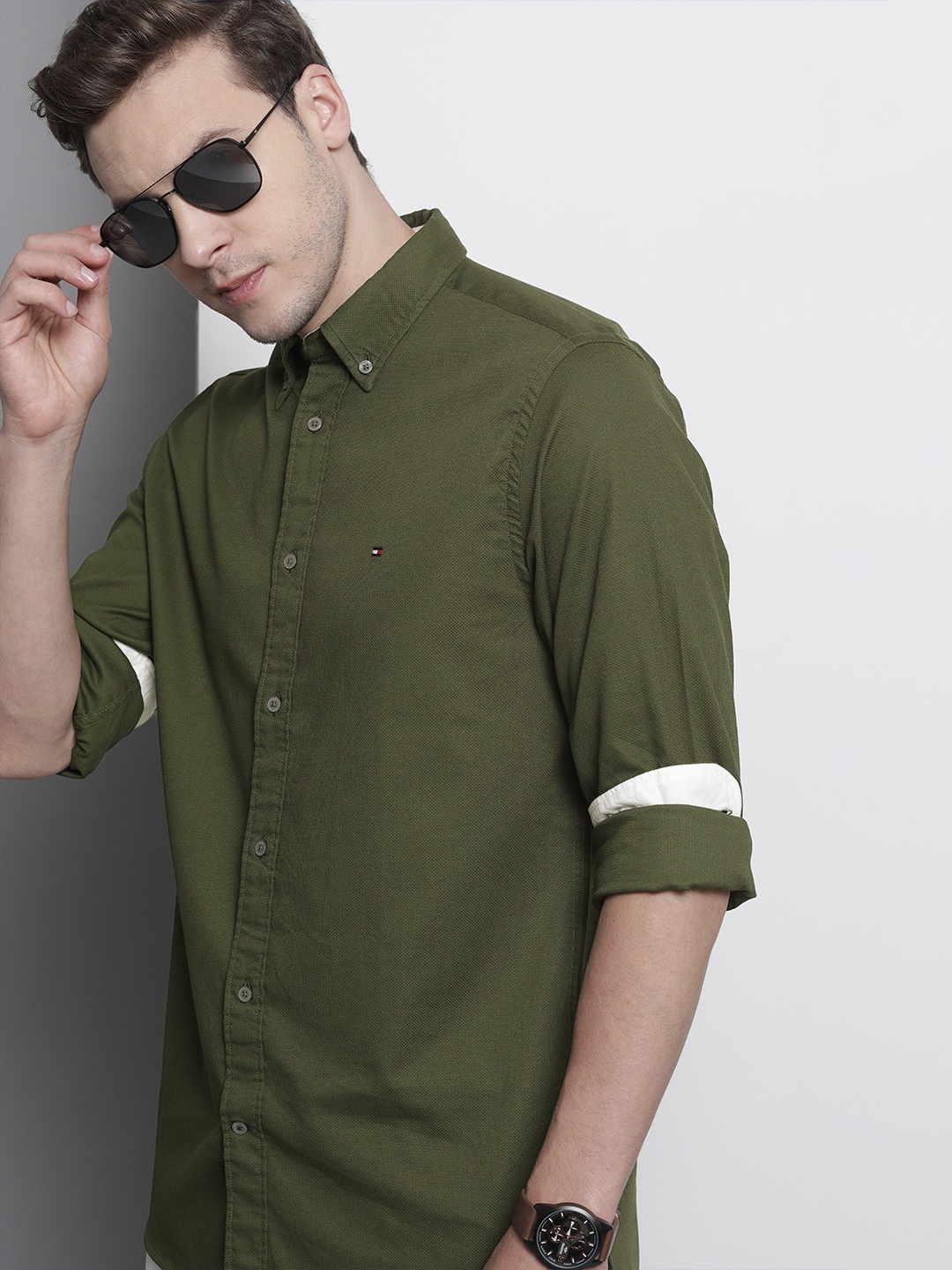 

Tommy Hilfiger Men Olive Green Solid Casual Shirt