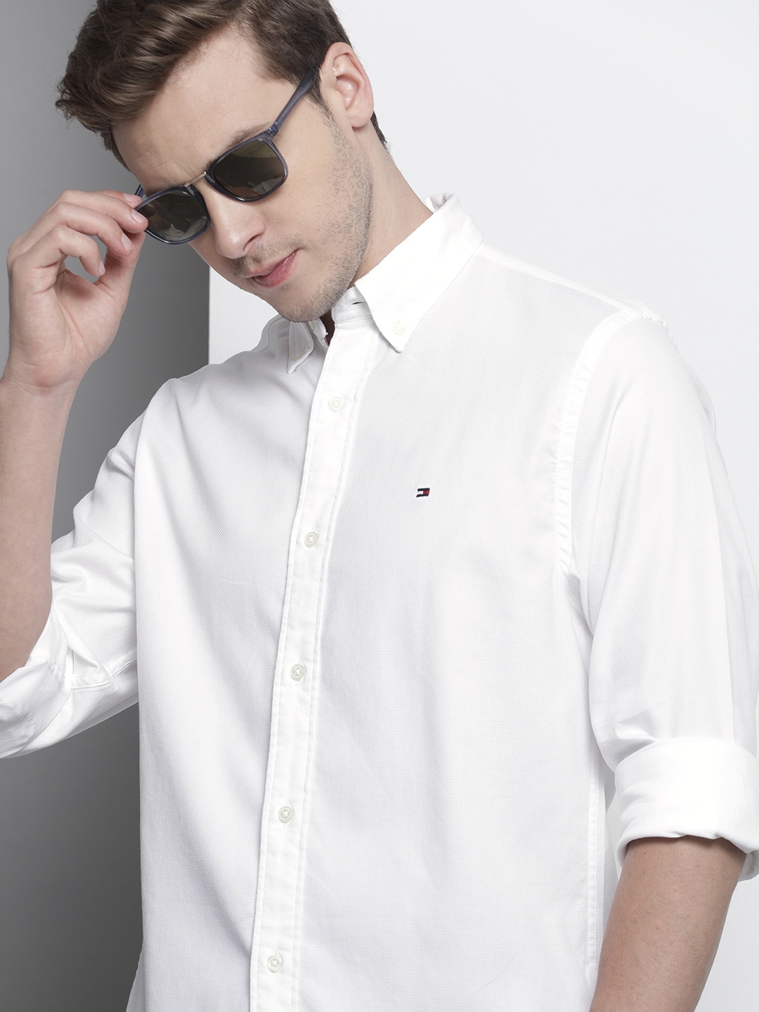 

Tommy Hilfiger Men White Self Designed Casual Shirt