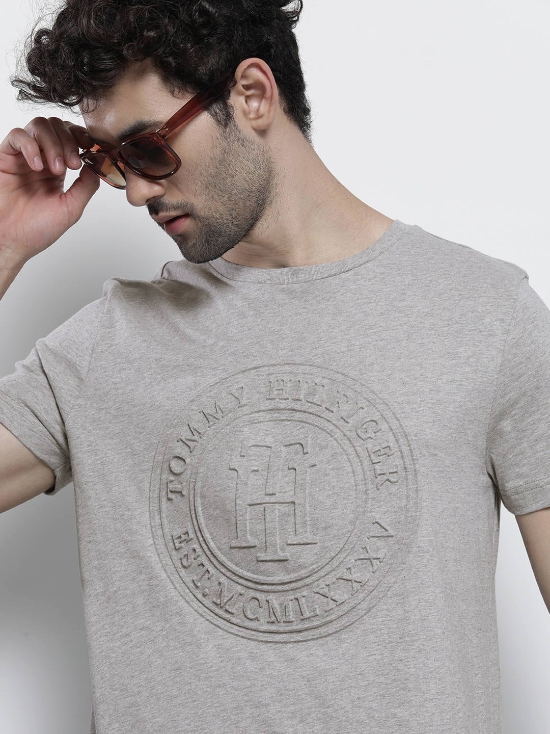 

Tommy Hilfiger Men Grey Melange Brand Logo Embossed Pure Cotton T-shirt