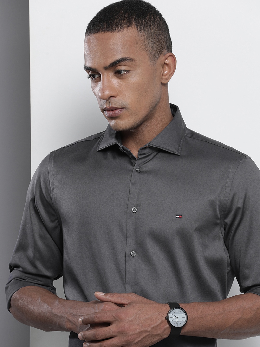 

Tommy Hilfiger Men Grey Slim Fit Opaque Casual Shirt