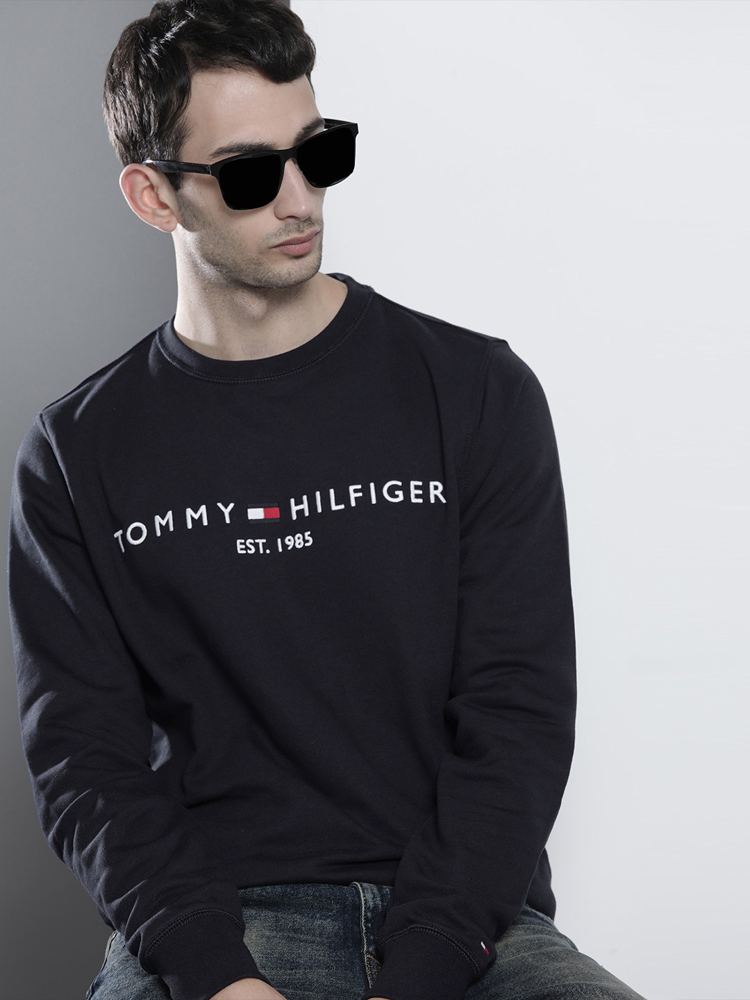 

Tommy Hilfiger Men Navy Blue Brand Logo Embroidered Round Neck Pure Cotton Sweatshirt